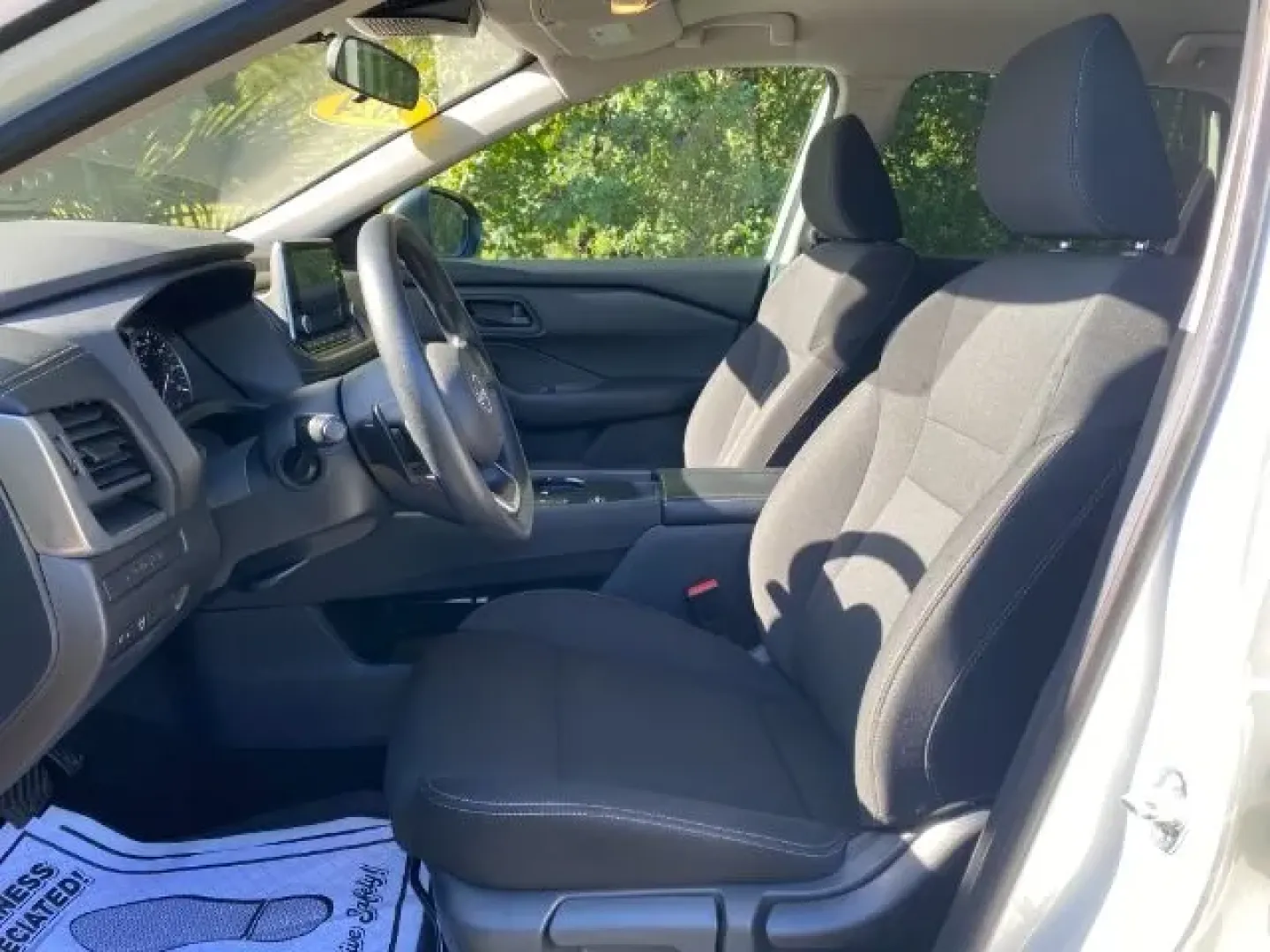 2024 Nissan Rogue S FWD (5N1BT3AA7RC) with an VC-Turbo 1.5L I-3 gasoline direct injection engine, located at 9146 Ocean Hwy West, Calabash, NC, 28467, (910) 579-1110, 33.928635, -78.576157 - Embrace adventure and elevate your lifestyle with the 2024 Nissan Rogue, a versatile SUV perfect for families, commuters, and weekend warriors alike. At Car City - Calabash, located at 9146 Ocean Hwy West, Calabash, NC 28467, we specialize in providing quality used vehicles that fit every budget. Wi - Photo#4