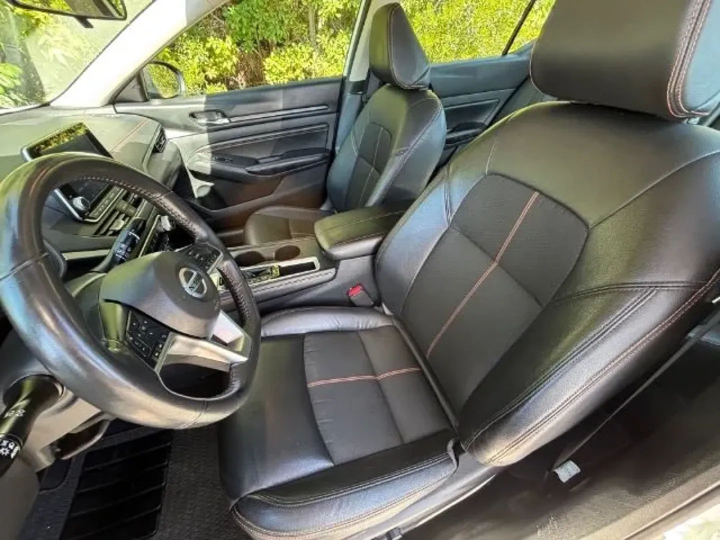 2022 /BLACK LEATHER/CLOTH Nissan Altima 2.5 SR (1N4BL4CV1NN) with an 2.5L L4 DOHC 16V engine, Continuously Variabl transmission, located at 2761 East Hwy 501, Conway, SC, 29526, (843) 331-1151, 33.781528, -78.989883 - **Drive Your Next Adventure with the 2022 Nissan Altima at Car City - Conway!**<br /> <br /> Are you in the market for a sedan that effortlessly combines comfort, style, and performance? Look no further than this stunning 2022 Nissan Altima, available now at Car City - Conway. This vehicle isn't jus - Photo#10