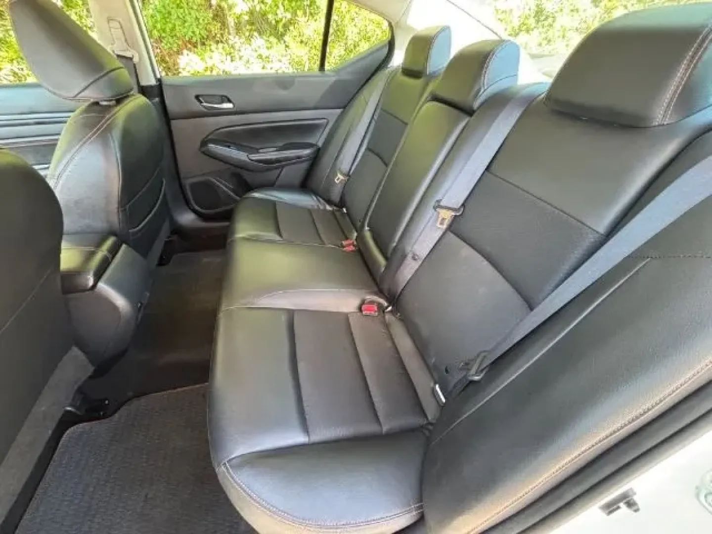 2022 /BLACK LEATHER/CLOTH Nissan Altima 2.5 SR (1N4BL4CV1NN) with an 2.5L L4 DOHC 16V engine, Continuously Variabl transmission, located at 2761 East Hwy 501, Conway, SC, 29526, (843) 331-1151, 33.781528, -78.989883 - **Drive Your Next Adventure with the 2022 Nissan Altima at Car City - Conway!**<br /> <br /> Are you in the market for a sedan that effortlessly combines comfort, style, and performance? Look no further than this stunning 2022 Nissan Altima, available now at Car City - Conway. This vehicle isn't jus - Photo#11
