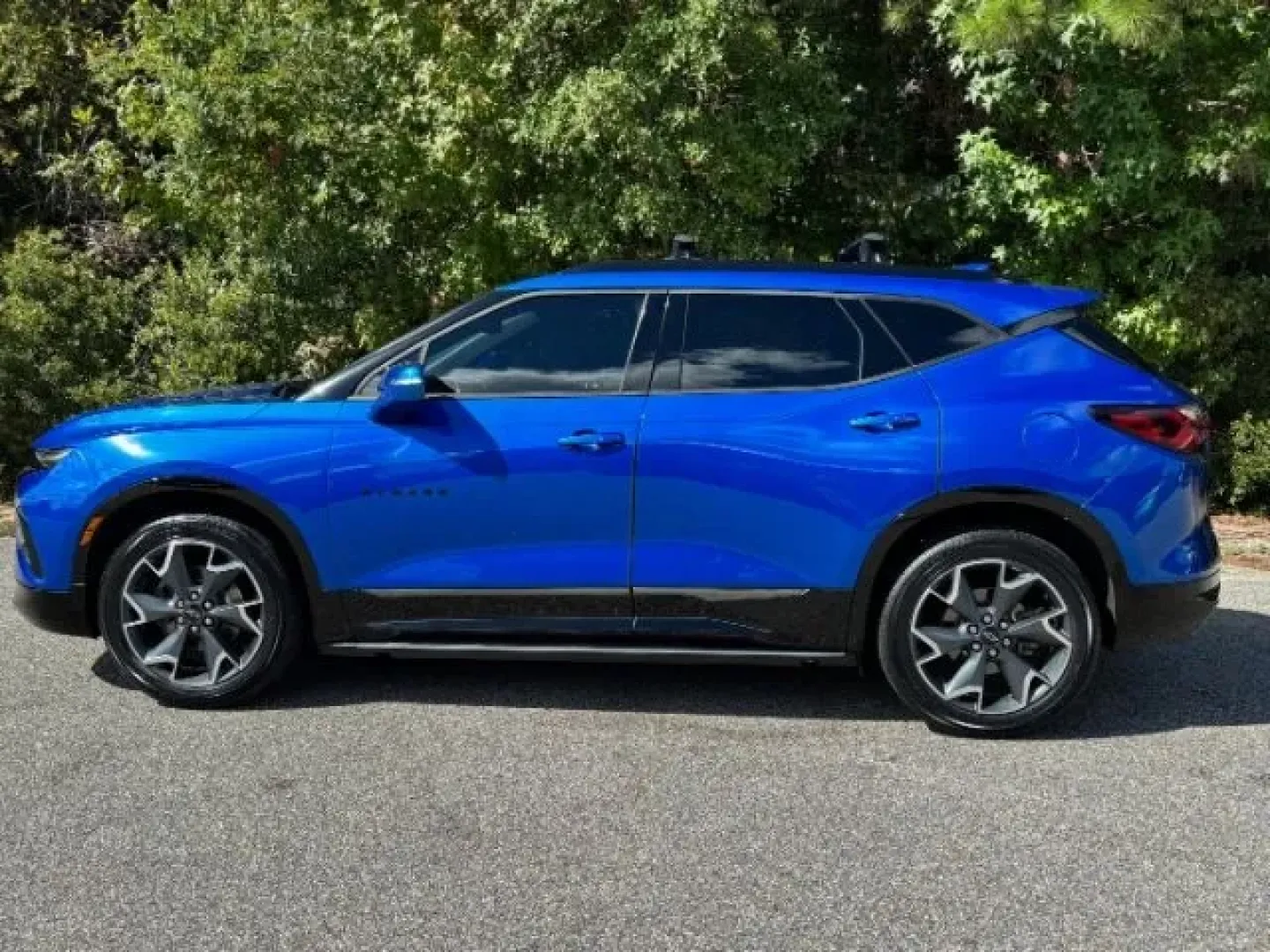 2019 Chevrolet Blazer RS (3GNKBERS1KS) with an 3.6L V-6 gasoline direct injection engine, located at 2761 East Hwy 501, Conway, SC, 29526, (843) 331-1151, 33.781528, -78.989883 - Discover the ultimate blend of luxury and utility with this stunning **2019 Chevrolet Blazer RS**-a pre-owned vehicle that promises to elevate your driving experience and fit seamlessly into your lifestyle. Whether you're navigating daily commutes, embarking on weekend adventures, or accommodating a - Photo#2