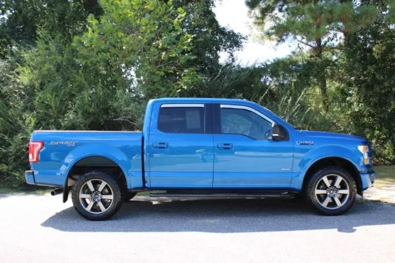 2017 Ford F-150 XLT (1FTEW1EG5HF) with an Other engine, located at 9146 Ocean Hwy West, Calabash, NC, 28467, (910) 579-1110, 33.928635, -78.576157 - **Discover the Adventure-Ready 2017 Ford F-150 XLT at Car City - Whitesville!**<br /> <br /> Are you looking for a reliable truck that seamlessly blends adventure with everyday practicality? The 2017 Ford F-150 XLT is your perfect companion for weekend getaways and daily commutes alike. Whether you' - Photo#3