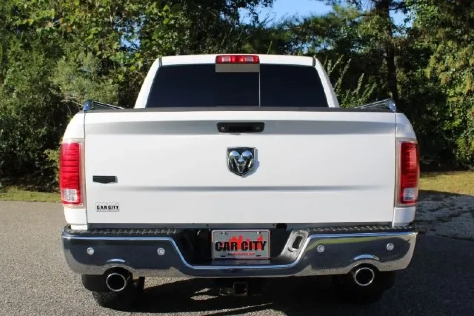 2017 Ram 1500 Laramie Crew Cab 4x2 5'7 Box (1C6RR6NT6HS) with an Other engine, located at 3598 James B White Hwy South, Whiteville, NC, 28472, (910) 642-3196, 34.294846, -78.732613 - Elevate your driving experience and unlock endless adventures with this stunning 2017 Ram 1500 Laramie Crew Cab, an exceptional choice for those seeking a balance of power, comfort, and versatility. If you're looking for a dependable truck that can seamlessly transition from daily commutes to weeken - Photo#2