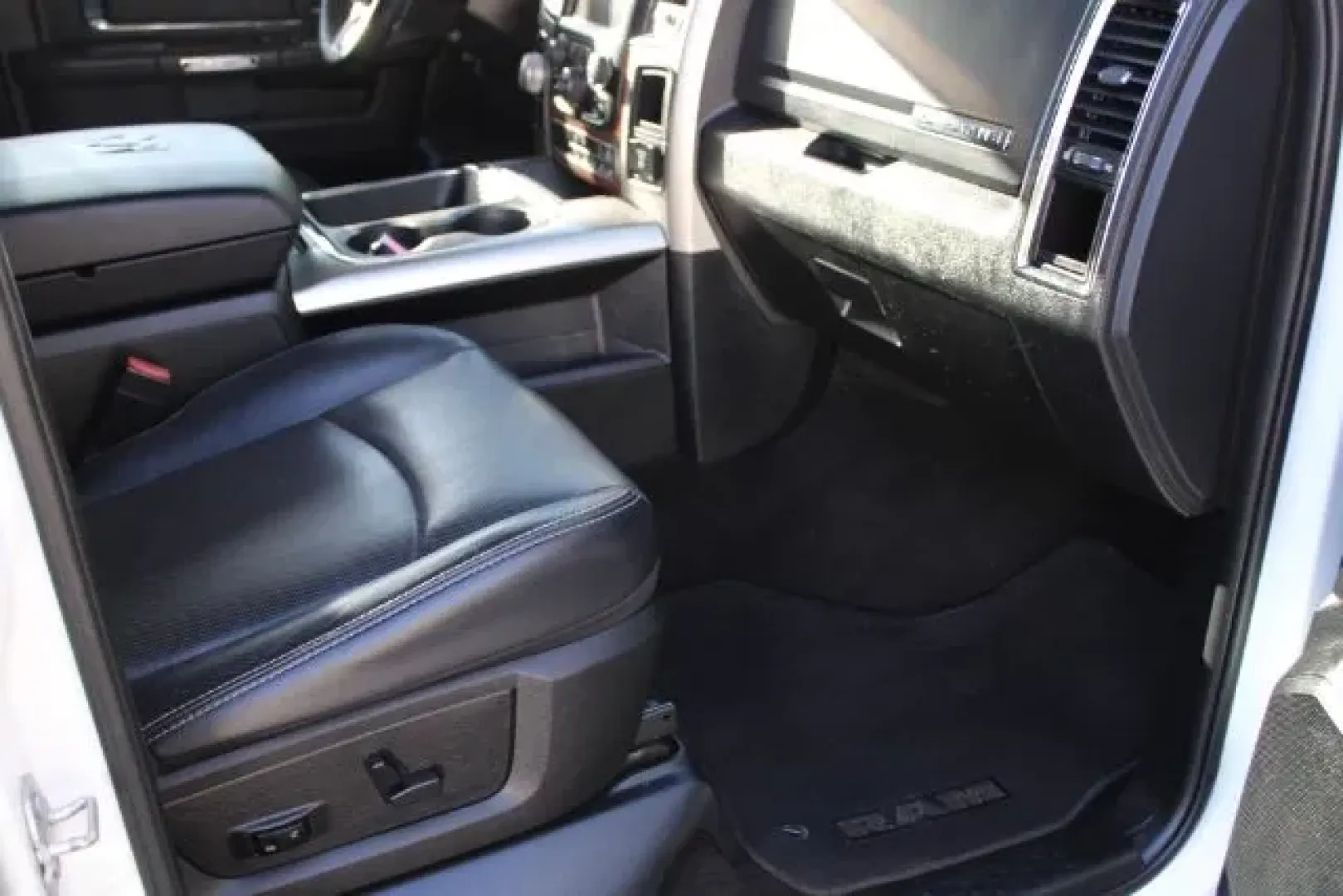 2017 Ram 1500 Laramie Crew Cab 4x2 5'7 Box (1C6RR6NT6HS) with an Other engine, located at 3598 James B White Hwy South, Whiteville, NC, 28472, (910) 642-3196, 34.294846, -78.732613 - Elevate your driving experience and unlock endless adventures with this stunning 2017 Ram 1500 Laramie Crew Cab, an exceptional choice for those seeking a balance of power, comfort, and versatility. If you're looking for a dependable truck that can seamlessly transition from daily commutes to weeken - Photo#10