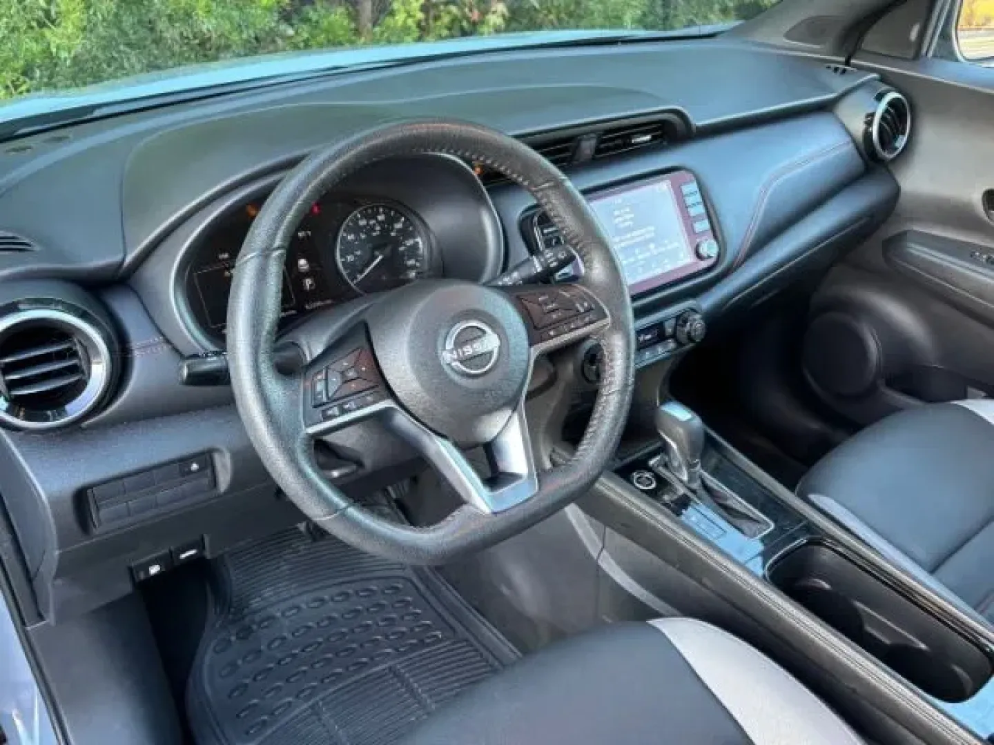 2024 /Charcoal Nissan Kicks SR Xtronic CVT (3N1CP5DV0RL) with an 1.6L I-4 DOHC engine, located at 2761 East Hwy 501, Conway, SC, 29526, (843) 331-1151, 33.781528, -78.989883 - **Elevate Your Adventures with the 2024 Nissan Kicks SR at Car City - Conway!**<br /> <br /> Are you ready to elevate your daily commute or weekend adventures? The 2024 Nissan Kicks SR is designed for the dynamic lifestyle of modern drivers who crave versatility, style, and efficiency. Perfect for g - Photo#9
