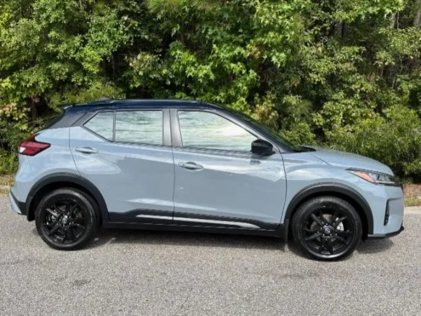 2024 /Charcoal Nissan Kicks SR Xtronic CVT (3N1CP5DV0RL) with an 1.6L I-4 DOHC engine, located at 9146 Ocean Hwy West, Calabash, NC, 28467, (910) 579-1110, 33.928635, -78.576157 - **Elevate Your Adventures with the 2024 Nissan Kicks SR at Car City - Conway!**<br /> <br /> Are you ready to elevate your daily commute or weekend adventures? The 2024 Nissan Kicks SR is designed for the dynamic lifestyle of modern drivers who crave versatility, style, and efficiency. Perfect for g - Photo#3