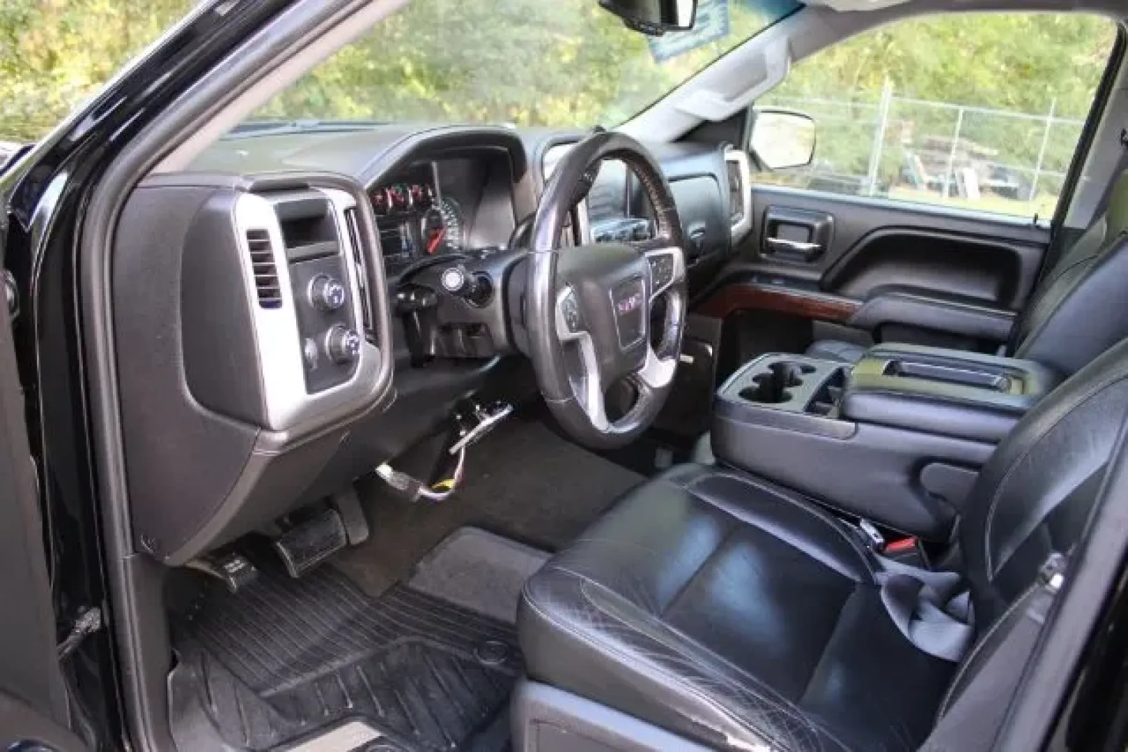 2017 GMC Sierra 1500 SLT (1GTV2NECXHZ) with an EcoTec3 6.2L V-8 gasoline direct injection engine, located at 3598 James B White Hwy South, Whiteville, NC, 28472, (910) 642-3196, 34.294846, -78.732613 - Unlock the potential of adventure with this stunning 2017 GMC Sierra 1500 SLT, the ultimate pick-up truck perfect for both work and play. Whether you're hauling equipment for a weekend project or taking the family on a road trip along the beautiful coastal highways, this vehicle embodies versatility - Photo#7