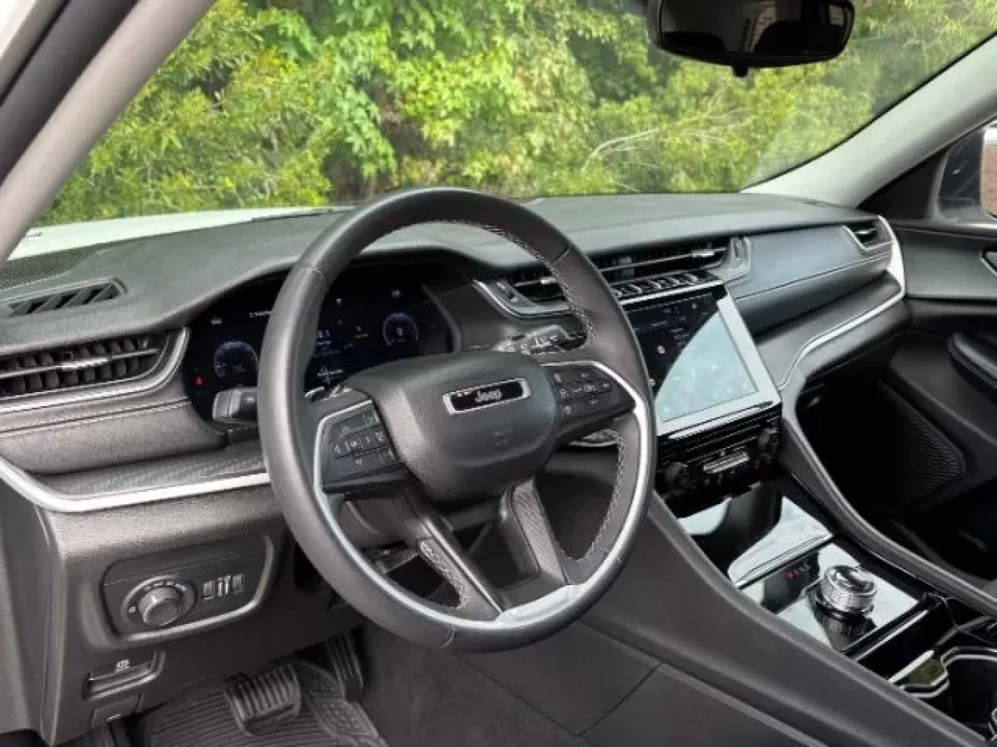 2023 /Global Black Jeep Grand Cherokee Laredo 4x4 (1C4RJHAG6PC) with an Pentastar 3.6L V-6 DOHC engine, located at 3598 James B White Hwy South, Whiteville, NC, 28472, (910) 642-3196, 34.294846, -78.732613 - **Adventure Awaits with the 2023 Jeep Grand Cherokee Laredo 4x4 at Car City - Conway!**<br /> <br /> Are you ready for your next adventure? Whether you're a growing family seeking a reliable SUV for school runs and weekend getaways or an outdoor enthusiast craving a vehicle that can tackle rugged te - Photo#9