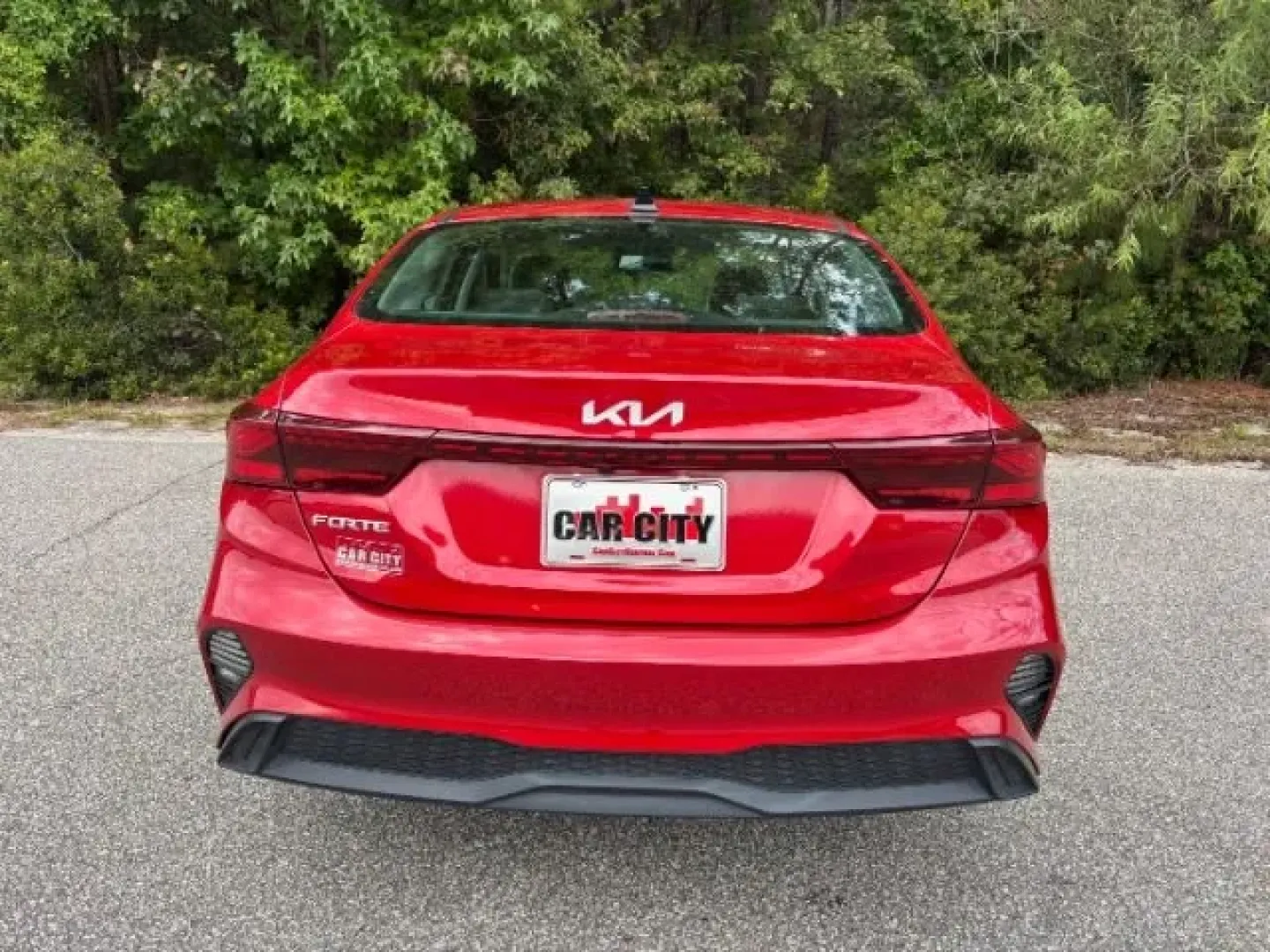 2024 /Black Kia Forte LXS (3KPF24AD7RE) with an 2L I-4 DOHC engine, located at 9146 Ocean Hwy West, Calabash, NC, 28467, (910) 579-1110, 33.928635, -78.576157 - **Discover the Perfect Blend of Style and Functionality with the 2024 Kia Forte at Car City - Conway!**<br /> <br /> Are you searching for a reliable, stylish sedan that fits seamlessly into your busy lifestyle? Look no further than the 2024 Kia Forte, now available at Car City - Conway! This pre-ow - Photo#5