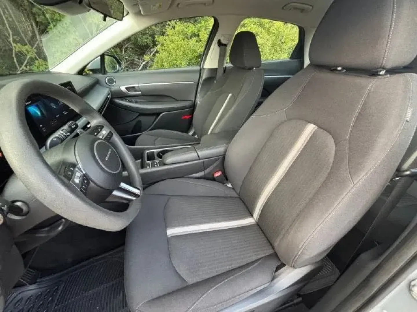 2024 /Dark Gray Hyundai Sonata SEL (KMHL64JA1RA) with an Smartstream 2.5L I-4 port/direct injection engine, located at 2761 East Hwy 501, Conway, SC, 29526, (843) 331-1151, 33.781528, -78.989883 - **Elevate Your Commuting Experience with the 2024 Hyundai Sonata SEL at Car City - Conway!**<br /> <br /> Are you looking for a stylish and practical sedan that seamlessly fits into your busy lifestyle? The 2024 Hyundai Sonata SEL is the perfect companion for your daily commute, weekend adventures, - Photo#9