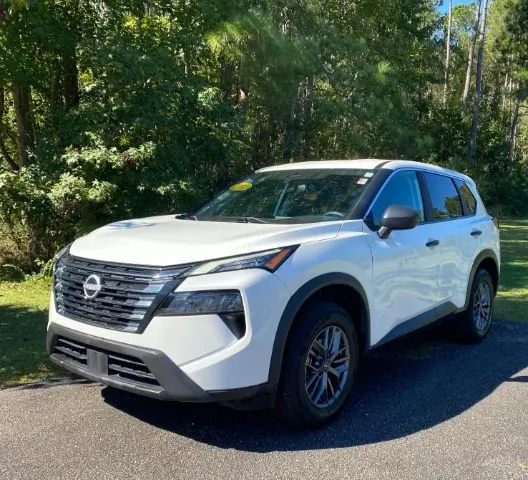 photo of 2024 Nissan Rogue S FWD