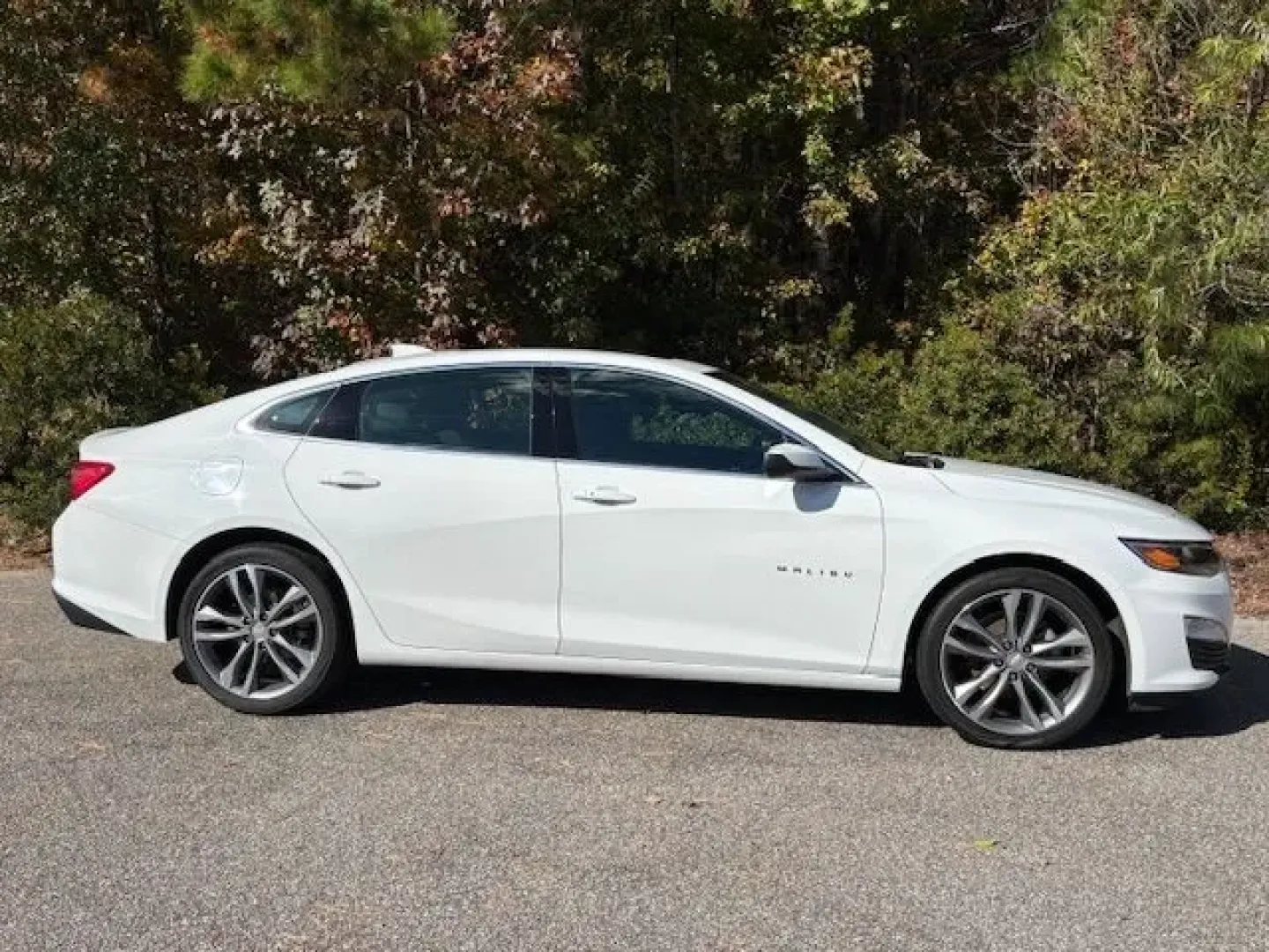 2023 /Jet Black Chevrolet Malibu FWD 1LT (1G1ZD5ST2PF) with an ECOTEC 1.5L I-4 gasoline direct injection engine, located at 2761 East Hwy 501, Conway, SC, 29526, (843) 331-1151, 33.781528, -78.989883 - Are you looking for a vehicle that seamlessly blends style, comfort, and practicality? Look no further than this stunning 2023 Chevrolet Malibu, available now at Car City - Conway, your trusted pre-owned dealership located at 2761 East Hwy 501, Conway, SC 29526. Perfect for daily commutes, weekend g - Photo#3