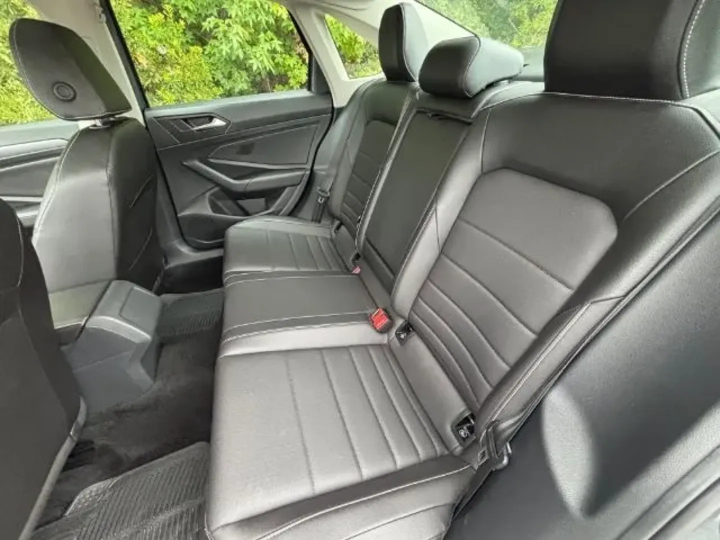 2024 /Titan Black Volkswagen Jetta 1.5T SE (3VW7M7BUXRM) with an 1.5L I-4 gasoline direct injection engine, located at 2761 East Hwy 501, Conway, SC, 29526, (843) 331-1151, 33.781528, -78.989883 - **Discover the Perfect Blend of Style and Comfort with this 2024 Volkswagen Jetta at Car City - Conway!**<br /> <br /> Are you searching for a reliable and stylish sedan that fits your active lifestyle? Look no further than this stunning 2024 Volkswagen Jetta 1.5T SE! Whether you're commuting to wor - Photo#12
