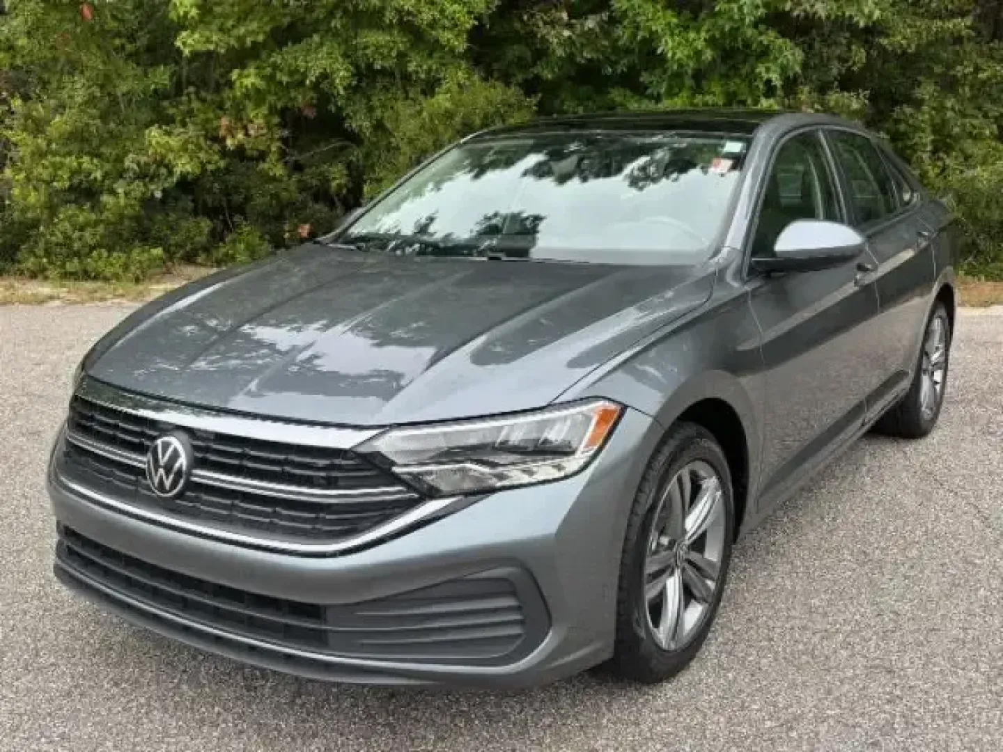 2024 /Titan Black Volkswagen Jetta 1.5T SE (3VW7M7BUXRM) with an 1.5L I-4 gasoline direct injection engine, 8A transmission, located at 2761 East Hwy 501, Conway, SC, 29526, (843) 331-1151, 33.781528, -78.989883 - **Discover the Perfect Blend of Style and Comfort with this 2024 Volkswagen Jetta at Car City - Conway!**<br /> <br /> Are you searching for a reliable and stylish sedan that fits your active lifestyle? Look no further than this stunning 2024 Volkswagen Jetta 1.5T SE! Whether you're commuting to wor - Photo#0