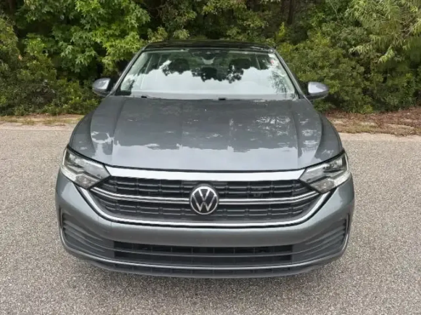 2024 /Titan Black Volkswagen Jetta 1.5T SE (3VW7M7BUXRM) with an 1.5L I-4 gasoline direct injection engine, 8A transmission, located at 2761 East Hwy 501, Conway, SC, 29526, (843) 331-1151, 33.781528, -78.989883 - **Discover the Perfect Blend of Style and Comfort with this 2024 Volkswagen Jetta at Car City - Conway!**<br /> <br /> Are you searching for a reliable and stylish sedan that fits your active lifestyle? Look no further than this stunning 2024 Volkswagen Jetta 1.5T SE! Whether you're commuting to wor - Photo#4