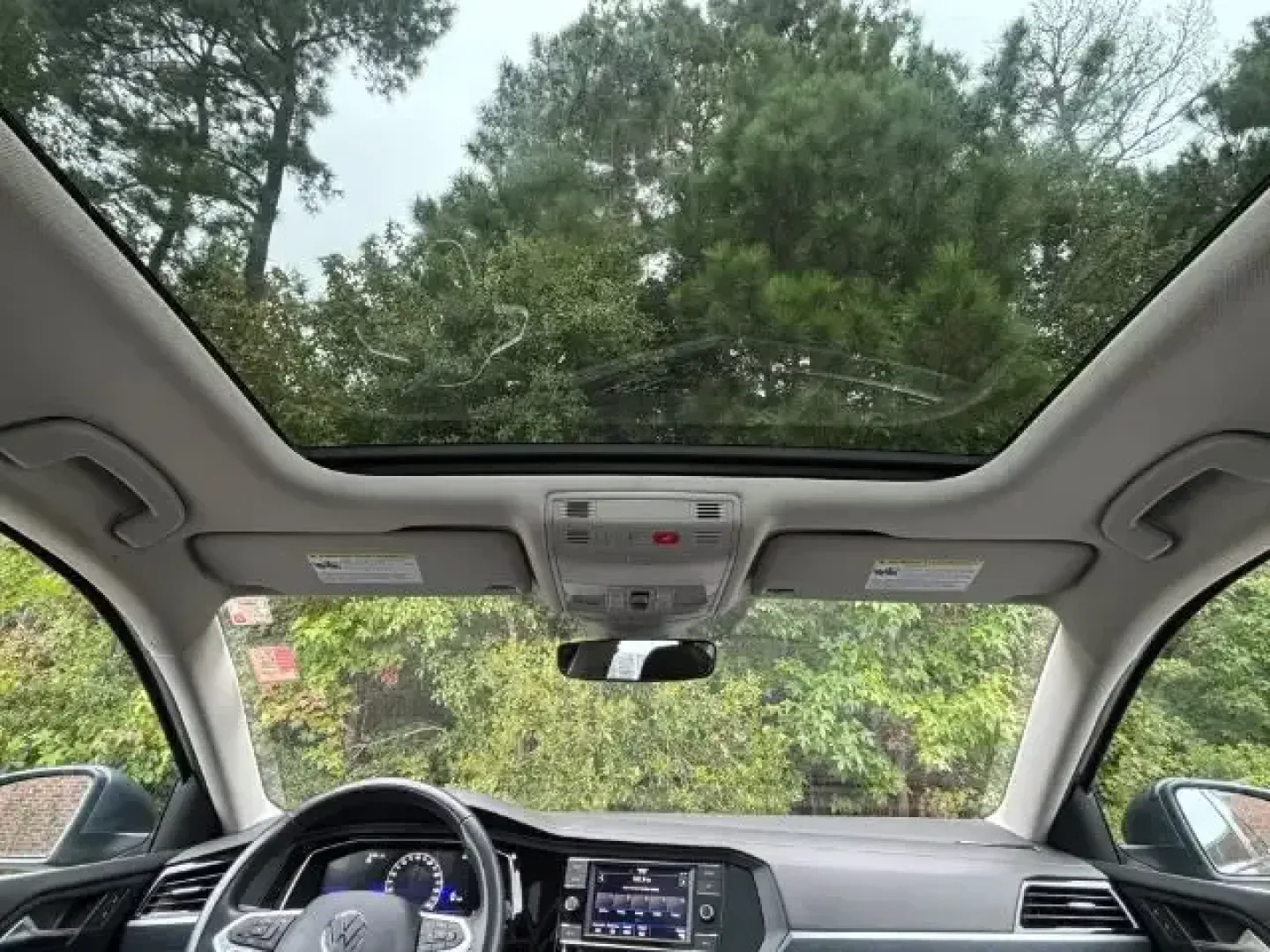 2024 /Titan Black Volkswagen Jetta 1.5T SE (3VW7M7BUXRM) with an 1.5L I-4 gasoline direct injection engine, 8A transmission, located at 2761 East Hwy 501, Conway, SC, 29526, (843) 331-1151, 33.781528, -78.989883 - **Discover the Perfect Blend of Style and Comfort with this 2024 Volkswagen Jetta at Car City - Conway!**<br /> <br /> Are you searching for a reliable and stylish sedan that fits your active lifestyle? Look no further than this stunning 2024 Volkswagen Jetta 1.5T SE! Whether you're commuting to wor - Photo#9