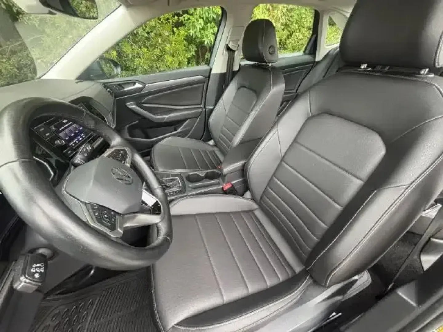 2024 /Titan Black Volkswagen Jetta 1.5T SE (3VW7M7BUXRM) with an 1.5L I-4 gasoline direct injection engine, 8A transmission, located at 2761 East Hwy 501, Conway, SC, 29526, (843) 331-1151, 33.781528, -78.989883 - **Discover the Perfect Blend of Style and Comfort with this 2024 Volkswagen Jetta at Car City - Conway!**<br /> <br /> Are you searching for a reliable and stylish sedan that fits your active lifestyle? Look no further than this stunning 2024 Volkswagen Jetta 1.5T SE! Whether you're commuting to wor - Photo#11