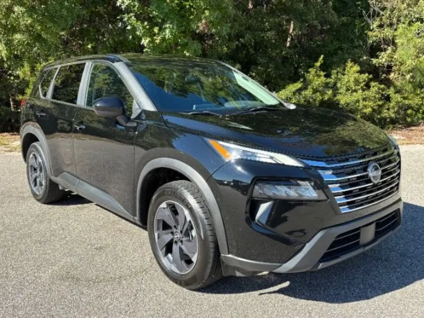 2024 /Charcoal Nissan Rogue SV FWD (5N1BT3BA6RC) with an VC-Turbo 1.5L I-3 gasoline direct injection engine, located at 2761 East Hwy 501, Conway, SC, 29526, (843) 331-1151, 33.781528, -78.989883 - **Elevate Your Everyday Adventures with the 2024 Nissan Rogue SV FWD at Car City - Conway!**<br /> <br /> Are you seeking a vehicle that effortlessly combines functionality and style for your daily commute or weekend getaways? Look no further than the 2024 Nissan Rogue SV FWD, now available at Car C - Photo#1
