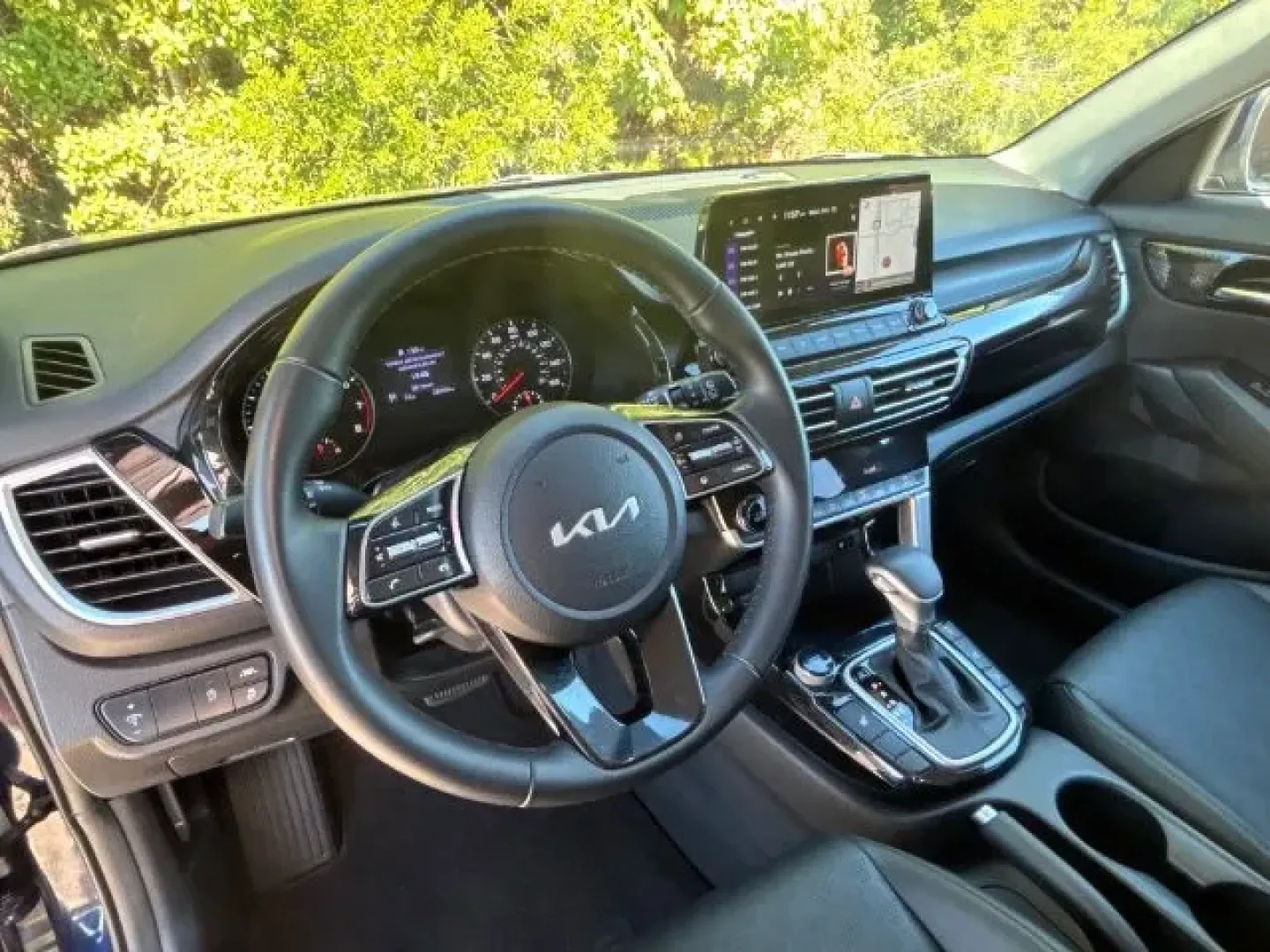 2023 /Black Kia Seltos EX (KNDERCAA4P7) with an 2L I-4 DOHC engine, located at 2761 East Hwy 501, Conway, SC, 29526, (843) 331-1151, 33.781528, -78.989883 - **Explore the Great Outdoors in Style with the 2023 Kia Seltos EX from Car City - Conway!**<br /> <br /> Are you ready to take your adventures to the next level? Whether you're planning a family road trip down the scenic highways of South Carolina or simply need a reliable companion for your daily c - Photo#10