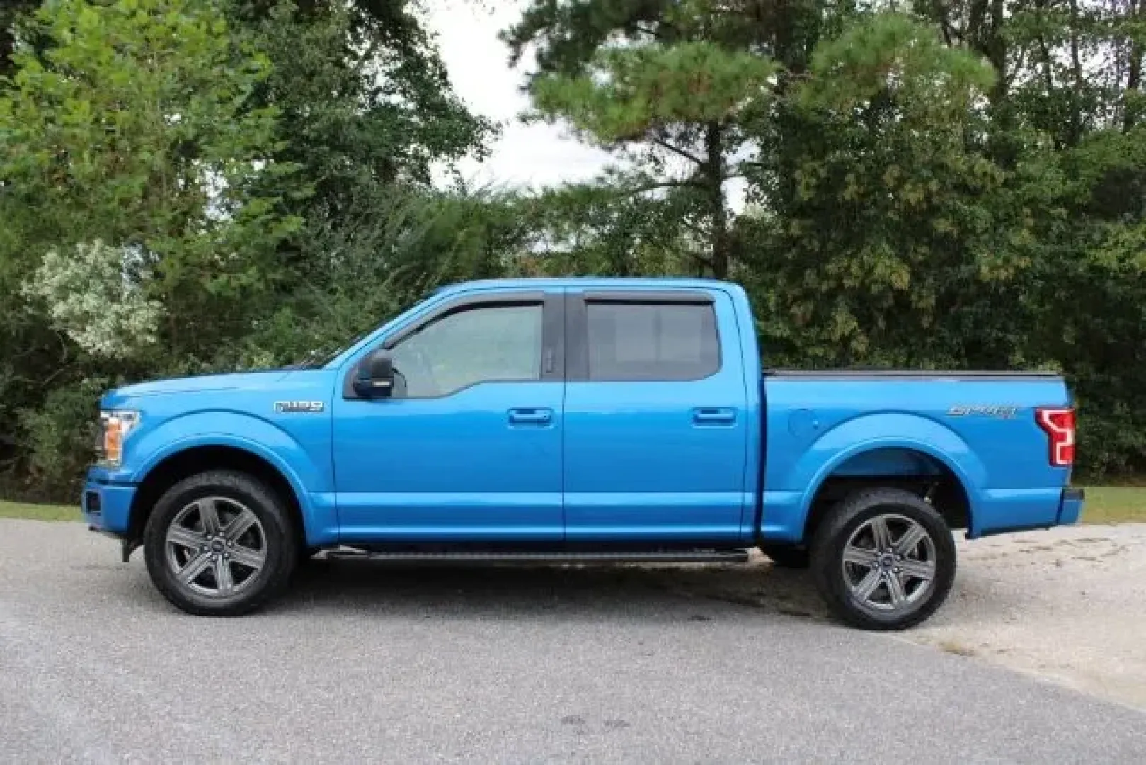 2020 Ford F-150 XLT (1FTEW1E4XLK) with an Other engine, located at 9146 Ocean Hwy West, Calabash, NC, 28467, (910) 579-1110, 33.928635, -78.576157 - **Discover Your Next Adventure with the 2020 Ford F-150 XLT at Car City - Whitesville!** <br /> <br /> Are you ready to elevate your driving experience? Whether you're hauling gear for weekend getaways, navigating your daily commute, or tackling the toughest terrains, the 2020 Ford F-150 XLT is the - Photo#4