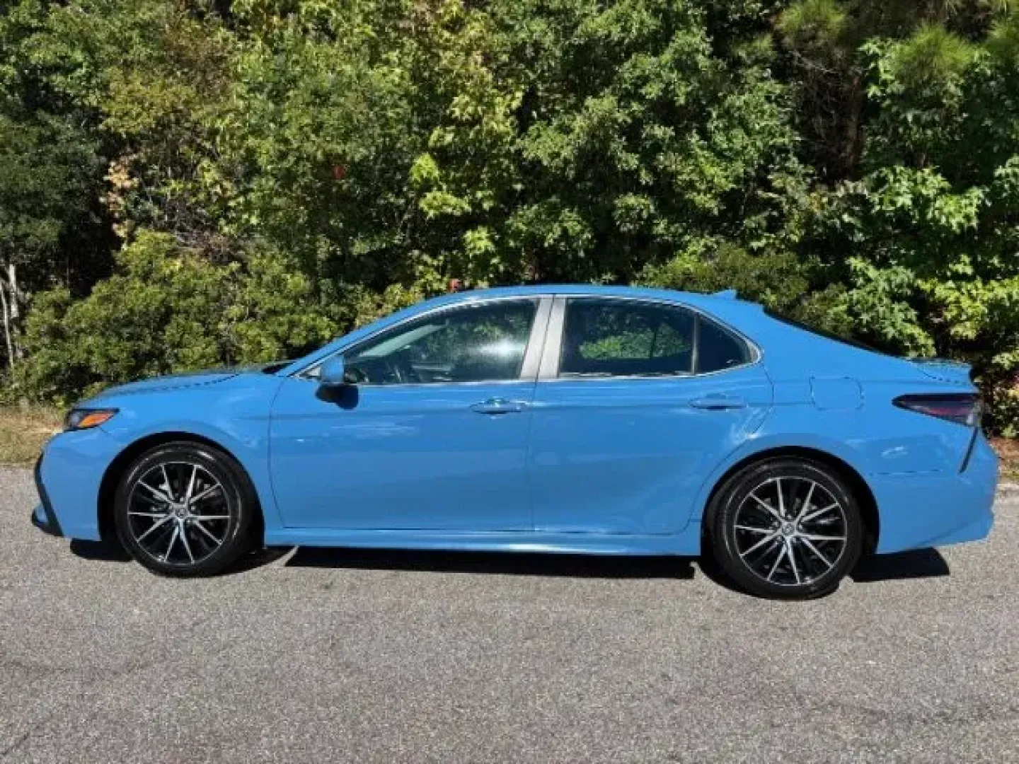 2023 /Black Toyota Camry SE | SE Nightshade Edition | SE Nightshade Edition Hybrid (4T1G11AK3PU) with an 2.5L I-4 port/direct injection engine, located at 2761 East Hwy 501, Conway, SC, 29526, (843) 331-1151, 33.781528, -78.989883 - Elevate your drive and lifestyle with the **2023 Toyota Camry SE Nightshade Edition**, available now at **Car City - Conway**! Located at **2761 East Hwy 501, Conway, SC 29526**, our pre-owned dealership is your go-to destination for top-notch quality used vehicles. We pride ourselves on offering ** - Photo#2