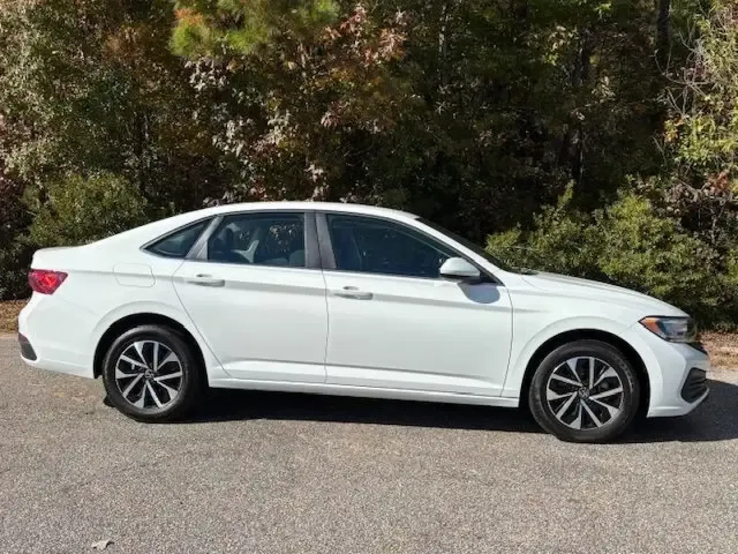 2024 /Titan Black Volkswagen Jetta 1.5T S (3VW5M7BU1RM) with an 1.5L I-4 gasoline direct injection engine, 8A transmission, located at 2761 East Hwy 501, Conway, SC, 29526, (843) 331-1151, 33.781528, -78.989883 - Are you searching for a vehicle that perfectly blends style, efficiency, and practicality? Look no further than the 2024 Volkswagen Jetta, an ideal sedan for daily commuters, growing families, and anyone who needs a reliable vehicle for weekend adventures. With its sleek design and technology-driven - Photo#3