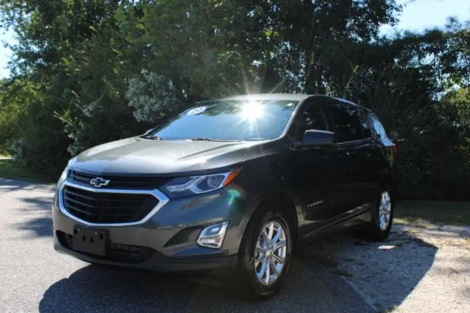2020 /CHARCOAL CLOTH Chevrolet Equinox LT AWD (2GNAXUEV7L6) with an 1.5L L4 DOHC 16V TURBO engine, 6-Speed Automatic transmission, located at 9146 Ocean Hwy West, Calabash, NC, 28467, (910) 579-1110, 33.928635, -78.576157 - **Experience the Perfect Blend of Comfort and Capability with the 2020 Chevrolet Equinox LT AWD at Car City - Whitesville!**<br /> <br /> Are you searching for a versatile vehicle that seamlessly fits into your lifestyle? Whether you're a family on the go, a daily commuter navigating the hustle and - Photo#0