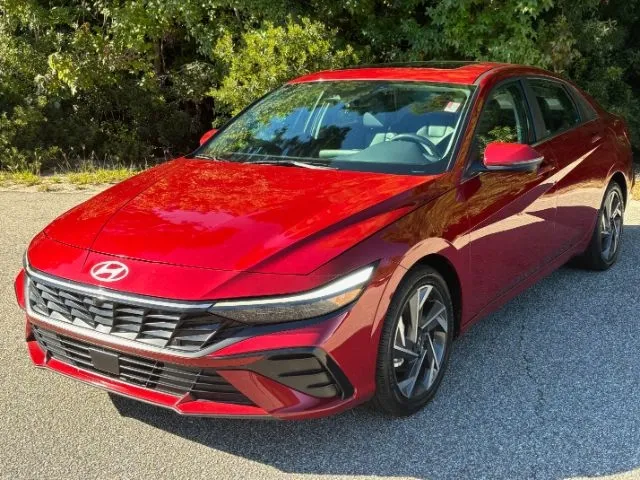 photo of 2024 Hyundai Elantra Limited