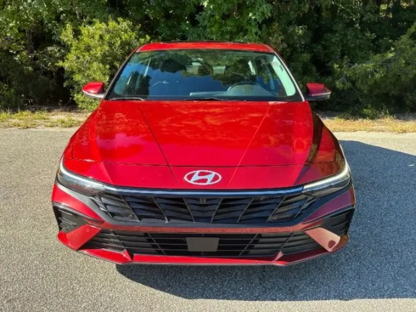 2024 /Black Hyundai Elantra Limited (KMHLP4DG0RU) with an Nu PE 2L I-4 DOHC engine, located at 2761 East Hwy 501, Conway, SC, 29526, (843) 331-1151, 33.781528, -78.989883 - **Discover the Perfect Blend of Style and Efficiency with the 2024 Hyundai Elantra Limited!**<br /> <br /> Are you searching for a vehicle that meets the demands of a busy lifestyle while ensuring comfort and reliability? Look no further! The 2024 Hyundai Elantra Limited is the ideal sedan for anyon - Photo#4