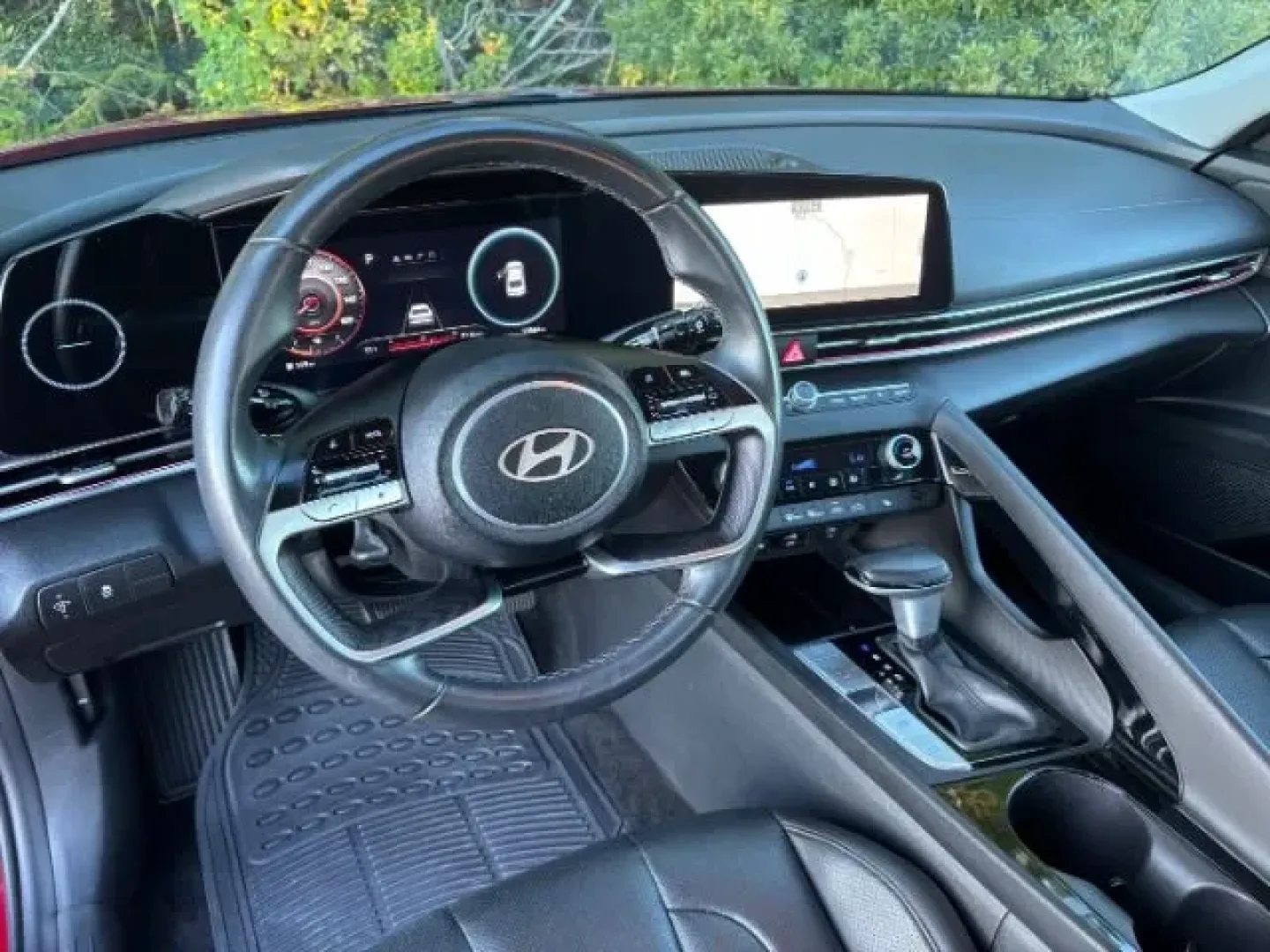 2024 /Black Hyundai Elantra Limited (KMHLP4DG0RU) with an Nu PE 2L I-4 DOHC engine, located at 2761 East Hwy 501, Conway, SC, 29526, (843) 331-1151, 33.781528, -78.989883 - **Discover the Perfect Blend of Style and Efficiency with the 2024 Hyundai Elantra Limited!**<br /> <br /> Are you searching for a vehicle that meets the demands of a busy lifestyle while ensuring comfort and reliability? Look no further! The 2024 Hyundai Elantra Limited is the ideal sedan for anyon - Photo#10