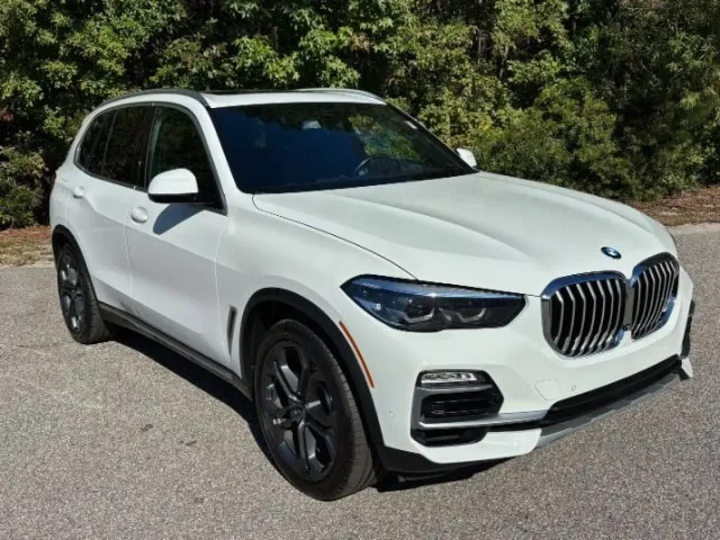 2019 /Black BMW X5 xDrive40i (5UXCR6C55KL) with an 3L I-6 gasoline direct injection engine, located at 2761 East Hwy 501, Conway, SC, 29526, (843) 331-1151, 33.781528, -78.989883 - **Experience Adventure and Luxury with the 2019 BMW X5 at Car City - Conway**<br /> <br /> If you're searching for a vehicle that seamlessly blends adventure with everyday luxury, the 2019 BMW X5 is the perfect choice. Ideal for growing families or those who love weekend road trips, this SUV offers - Photo#1