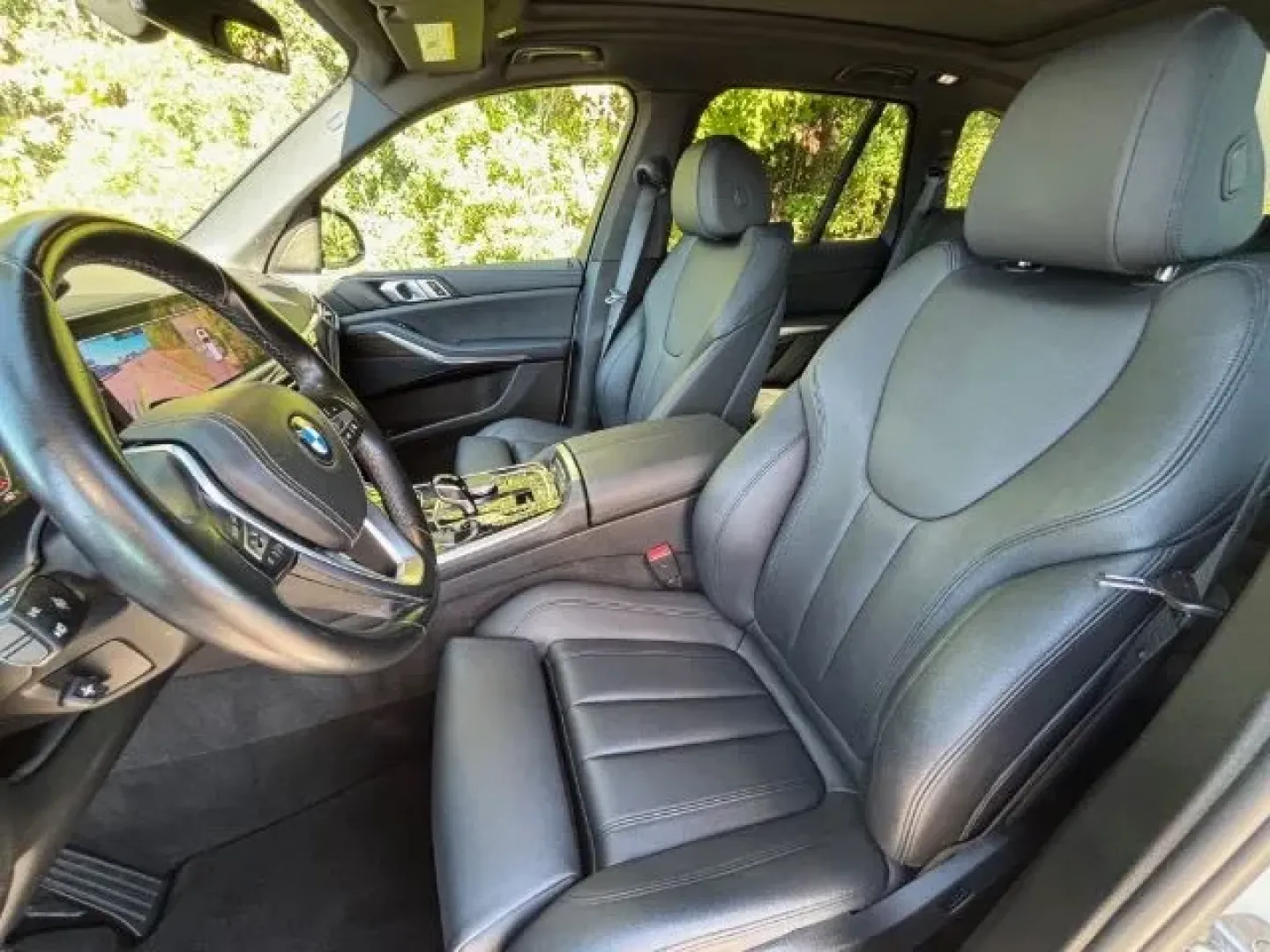 2019 /Black BMW X5 xDrive40i (5UXCR6C55KL) with an 3L I-6 gasoline direct injection engine, located at 2761 East Hwy 501, Conway, SC, 29526, (843) 331-1151, 33.781528, -78.989883 - **Experience Adventure and Luxury with the 2019 BMW X5 at Car City - Conway**<br /> <br /> If you're searching for a vehicle that seamlessly blends adventure with everyday luxury, the 2019 BMW X5 is the perfect choice. Ideal for growing families or those who love weekend road trips, this SUV offers - Photo#11