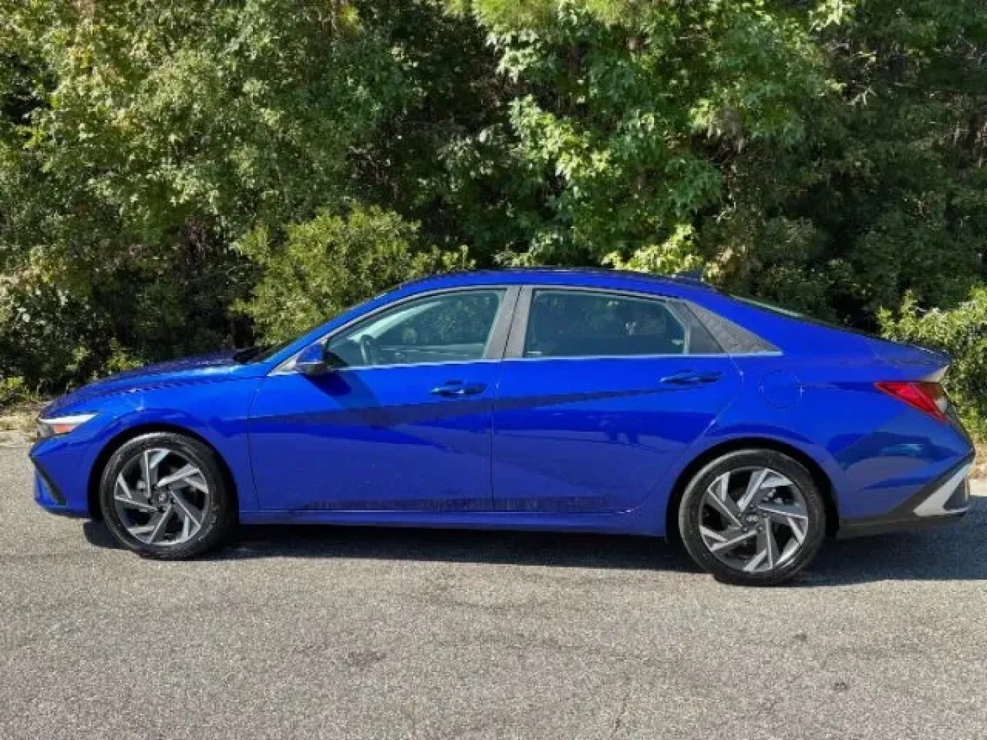 2024 /Melange/Light Gray Hyundai Elantra Limited (KMHLP4DGXRU) with an Nu PE 2L I-4 DOHC engine, located at 2761 East Hwy 501, Conway, SC, 29526, (843) 331-1151, 33.781528, -78.989883 - **Discover Your Next Adventure with the 2024 Hyundai Elantra Limited at Car City - Conway!**<br /> <br /> Are you ready to elevate your everyday driving experience? The 2024 Hyundai Elantra Limited, now available at Car City - Conway, is the perfect sedan for those seeking a balance of style, comfor - Photo#2