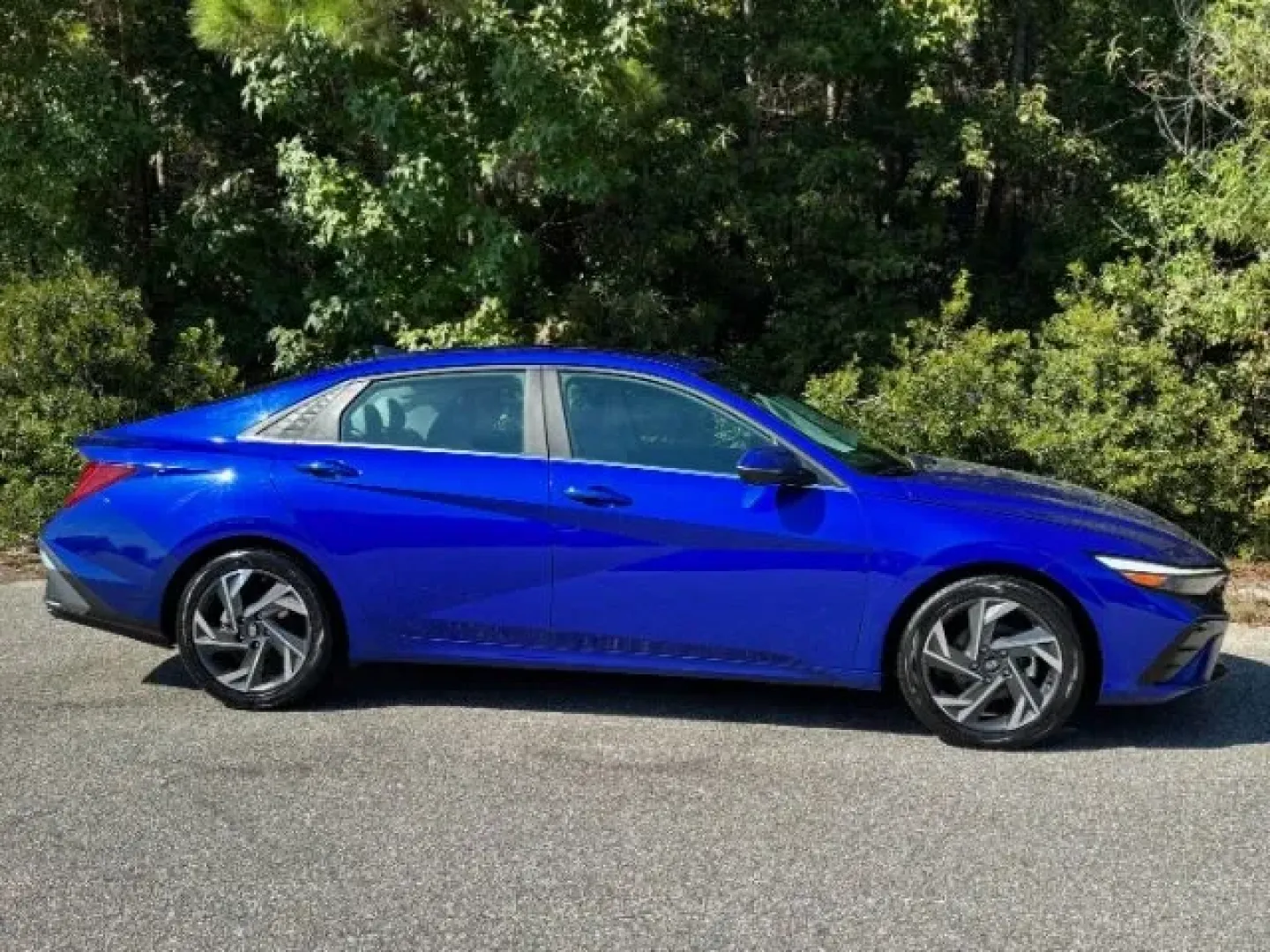 2024 /Melange/Light Gray Hyundai Elantra Limited (KMHLP4DGXRU) with an Nu PE 2L I-4 DOHC engine, located at 2761 East Hwy 501, Conway, SC, 29526, (843) 331-1151, 33.781528, -78.989883 - **Discover Your Next Adventure with the 2024 Hyundai Elantra Limited at Car City - Conway!**<br /> <br /> Are you ready to elevate your everyday driving experience? The 2024 Hyundai Elantra Limited, now available at Car City - Conway, is the perfect sedan for those seeking a balance of style, comfor - Photo#3