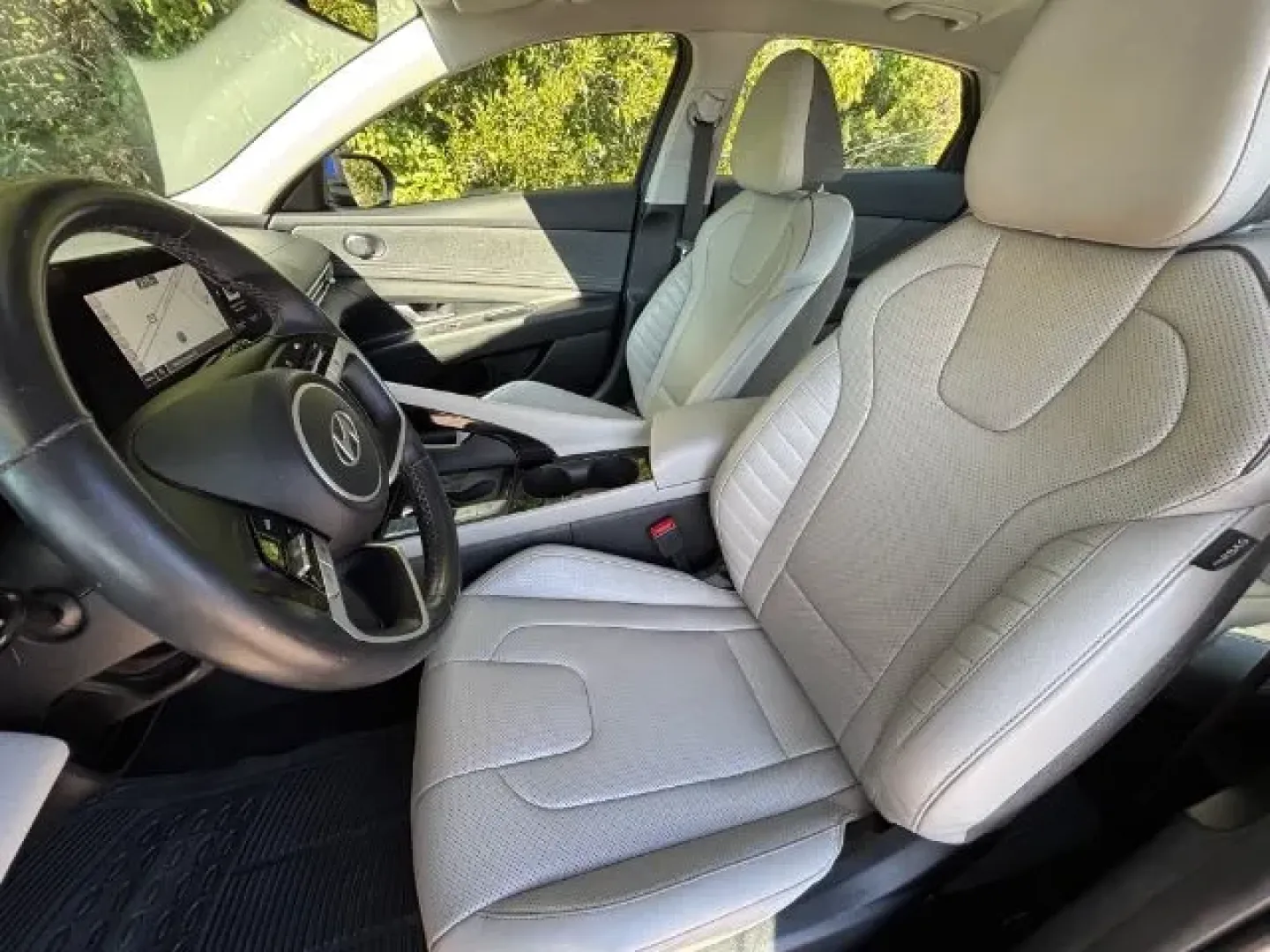 2024 /Melange/Light Gray Hyundai Elantra Limited (KMHLP4DGXRU) with an Nu PE 2L I-4 DOHC engine, located at 2761 East Hwy 501, Conway, SC, 29526, (843) 331-1151, 33.781528, -78.989883 - **Discover Your Next Adventure with the 2024 Hyundai Elantra Limited at Car City - Conway!**<br /> <br /> Are you ready to elevate your everyday driving experience? The 2024 Hyundai Elantra Limited, now available at Car City - Conway, is the perfect sedan for those seeking a balance of style, comfor - Photo#11