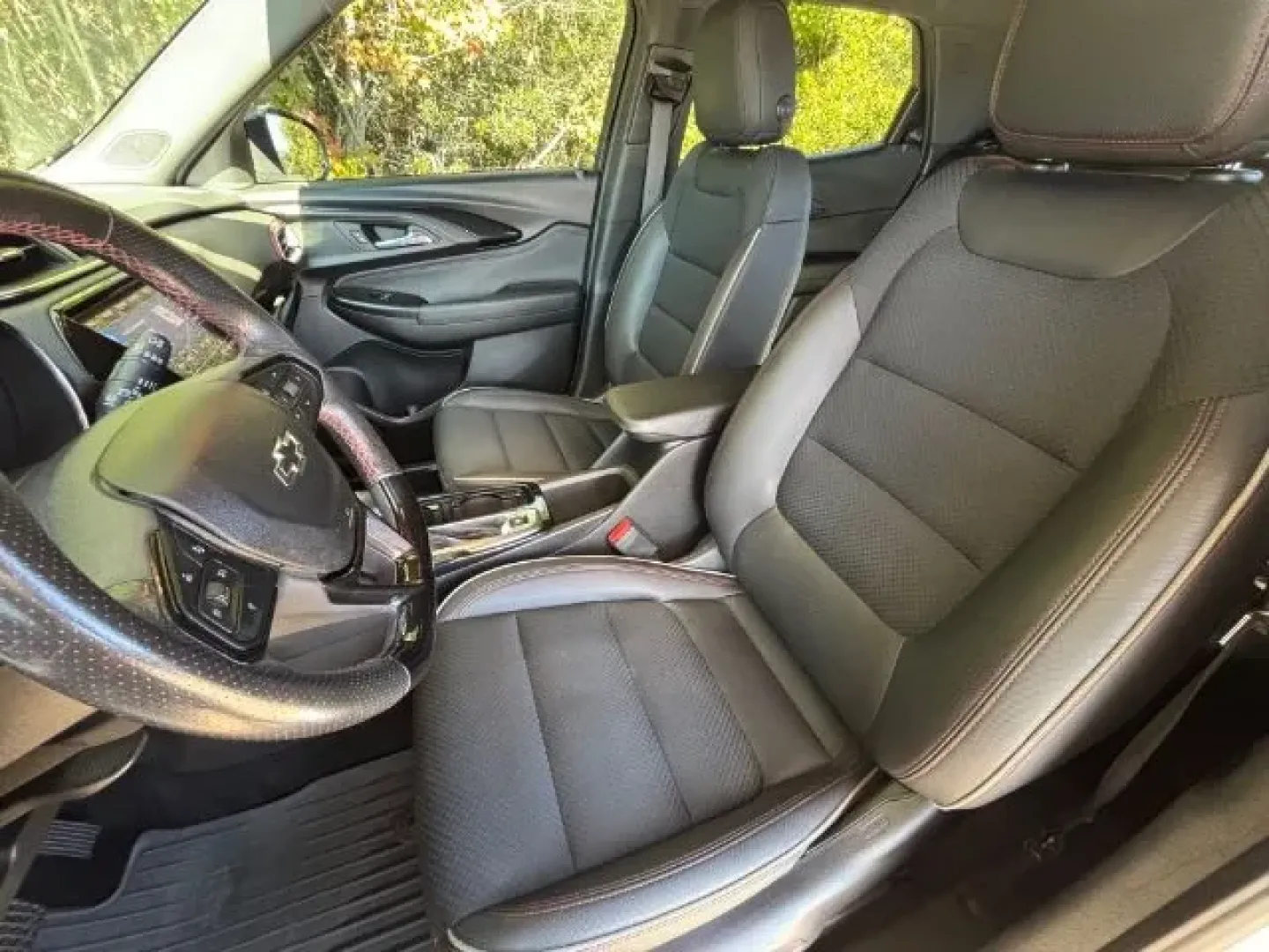 2021 /Jet Black w/Red Accents Chevrolet Trailblazer FWD RS (KL79MTSL0MB) with an ECOTEC 1.3L I-3 gasoline direct injection engine, located at 2761 East Hwy 501, Conway, SC, 29526, (843) 331-1151, 33.781528, -78.989883 - Explore the open road with confidence in this stunning 2021 Chevrolet Trailblazer, now available at Car City - Conway, your trusted pre-owned dealership in Conway, SC. Conveniently located at 2761 East Hwy 501, we specialize in quality used vehicles that meet a wide range of lifestyle needs-from the - Photo#10