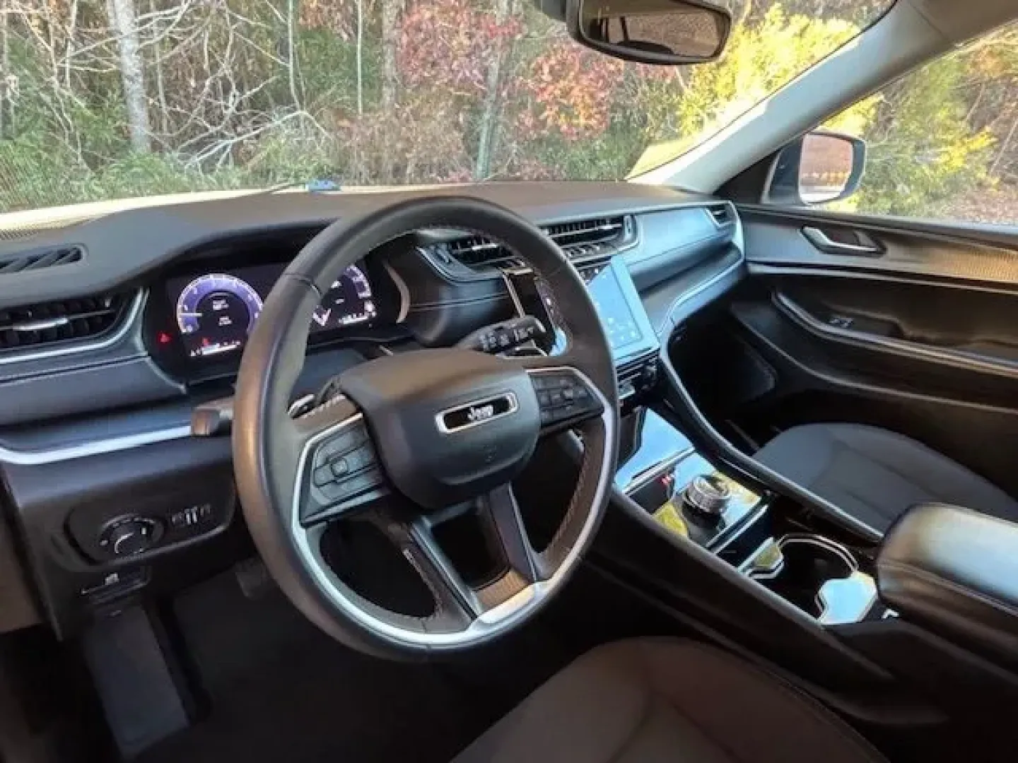 2023 /Global Black Jeep Grand Cherokee Laredo 4x2 (1C4RJJAG5P8) with an Pentastar 3.6L V-6 DOHC engine, located at 2761 East Hwy 501, Conway, SC, 29526, (843) 331-1151, 33.781528, -78.989883 - Unlock your adventurous spirit with the 2023 Jeep Grand Cherokee Laredo, available now at Car City - Calabash! This exceptional SUV is perfect for families, outdoor enthusiasts, and anyone looking to elevate their driving experience in Calabash, NC. Whether you're navigating the bustling streets of - Photo#10