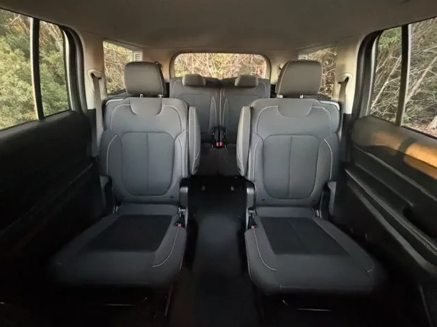 2023 /Global Black Jeep Grand Cherokee Laredo 4x2 (1C4RJJAG5P8) with an Pentastar 3.6L V-6 DOHC engine, located at 2761 East Hwy 501, Conway, SC, 29526, (843) 331-1151, 33.781528, -78.989883 - Unlock your adventurous spirit with the 2023 Jeep Grand Cherokee Laredo, available now at Car City - Calabash! This exceptional SUV is perfect for families, outdoor enthusiasts, and anyone looking to elevate their driving experience in Calabash, NC. Whether you're navigating the bustling streets of - Photo#14