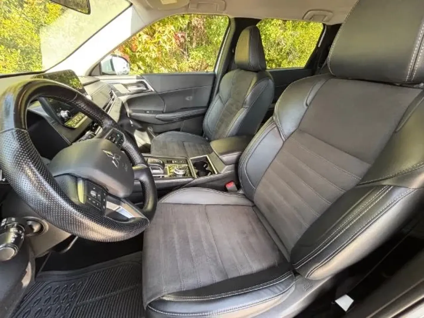 2024 /Black Mitsubishi Outlander SE 2.5 2WD | SE Black Edition S-AWC | SE Black Edition w/Pano Roof S-AWC (JA4J3VA89RZ) with an 2.5L I-4 gasoline direct injection engine, located at 2761 East Hwy 501, Conway, SC, 29526, (843) 331-1151, 33.781528, -78.989883 - **Explore the Open Road with the 2024 Mitsubishi Outlander: Your Ideal Adventure Companion!**<br /> <br /> Are you in search of a dependable vehicle that can keep up with your adventurous lifestyle while accommodating your family's needs? Look no further than this stunning 2024 Mitsubishi Outlander, - Photo#10