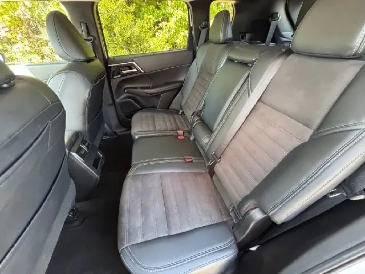 2024 /Black Mitsubishi Outlander SE 2.5 2WD | SE Black Edition S-AWC | SE Black Edition w/Pano Roof S-AWC (JA4J3VA89RZ) with an 2.5L I-4 gasoline direct injection engine, located at 2761 East Hwy 501, Conway, SC, 29526, (843) 331-1151, 33.781528, -78.989883 - **Explore the Open Road with the 2024 Mitsubishi Outlander: Your Ideal Adventure Companion!**<br /> <br /> Are you in search of a dependable vehicle that can keep up with your adventurous lifestyle while accommodating your family's needs? Look no further than this stunning 2024 Mitsubishi Outlander, - Photo#11