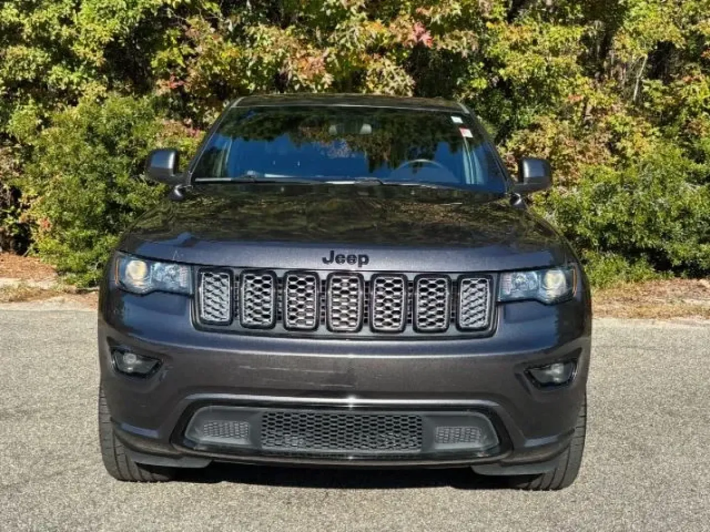 2021 /Black Jeep Grand Cherokee Laredo X 4x4 (1C4RJFAG1MC) with an Pentastar 3.6L V-6 DOHC engine, located at 2761 East Hwy 501, Conway, SC, 29526, (843) 331-1151, 33.781528, -78.989883 - **Discover the Perfect Blend of Adventure and Comfort with This 2021 Jeep Grand Cherokee!**<br /> <br /> Are you ready to elevate your driving experience? Whether you're navigating daily commutes, shuttling the kids to school, or embarking on weekend adventures, the 2021 Jeep Grand Cherokee Laredo X - Photo#4