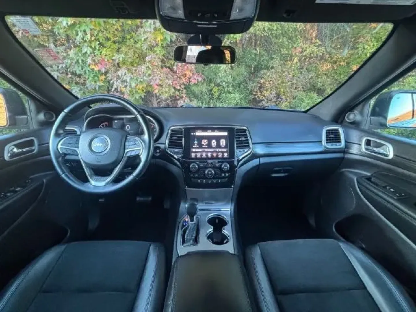 2021 /Black Jeep Grand Cherokee Laredo X 4x4 (1C4RJFAG1MC) with an Pentastar 3.6L V-6 DOHC engine, located at 2761 East Hwy 501, Conway, SC, 29526, (843) 331-1151, 33.781528, -78.989883 - **Discover the Perfect Blend of Adventure and Comfort with This 2021 Jeep Grand Cherokee!**<br /> <br /> Are you ready to elevate your driving experience? Whether you're navigating daily commutes, shuttling the kids to school, or embarking on weekend adventures, the 2021 Jeep Grand Cherokee Laredo X - Photo#8