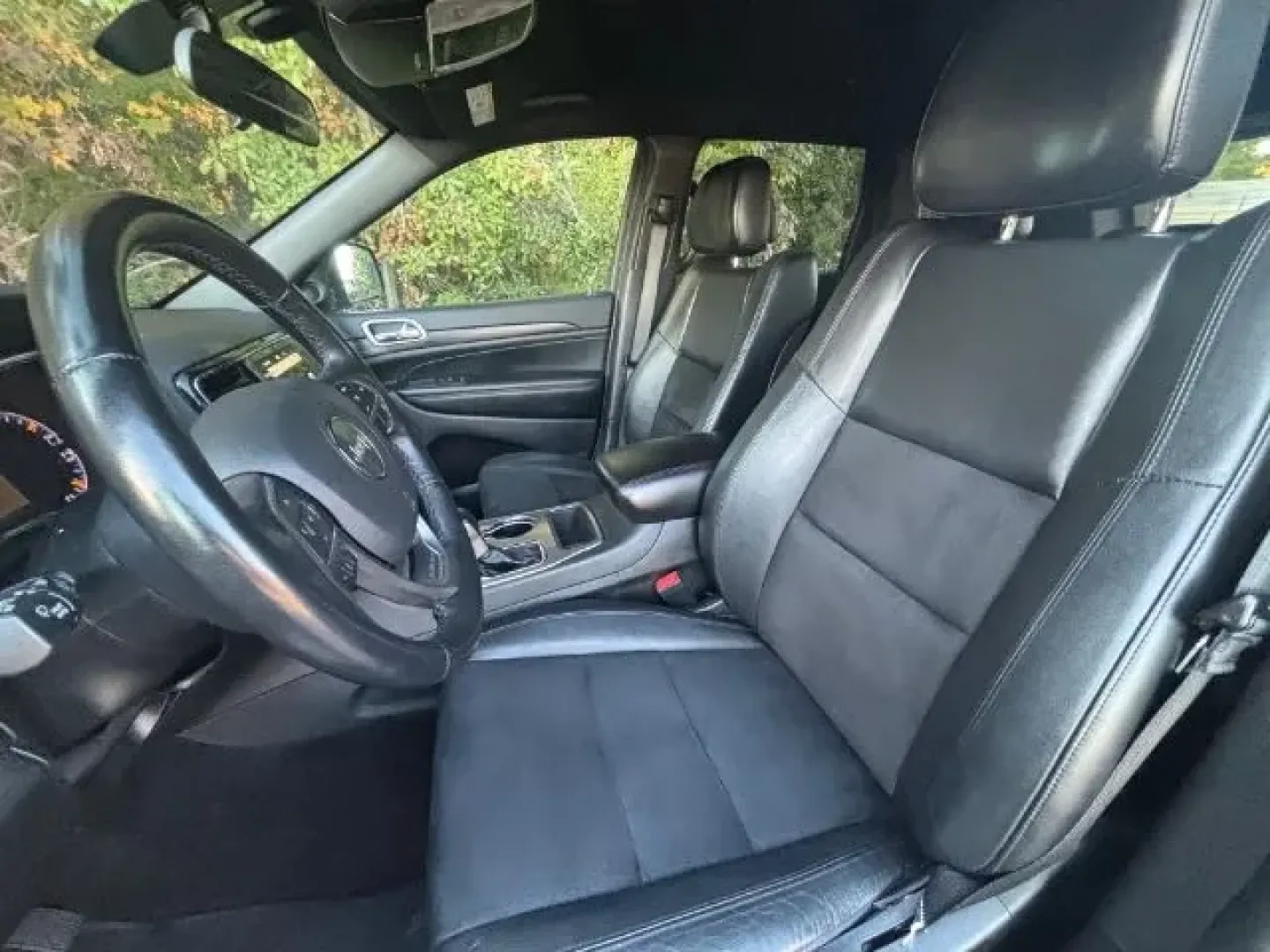 2021 /Black Jeep Grand Cherokee Laredo X 4x4 (1C4RJFAG1MC) with an Pentastar 3.6L V-6 DOHC engine, located at 2761 East Hwy 501, Conway, SC, 29526, (843) 331-1151, 33.781528, -78.989883 - **Discover the Perfect Blend of Adventure and Comfort with This 2021 Jeep Grand Cherokee!**<br /> <br /> Are you ready to elevate your driving experience? Whether you're navigating daily commutes, shuttling the kids to school, or embarking on weekend adventures, the 2021 Jeep Grand Cherokee Laredo X - Photo#10