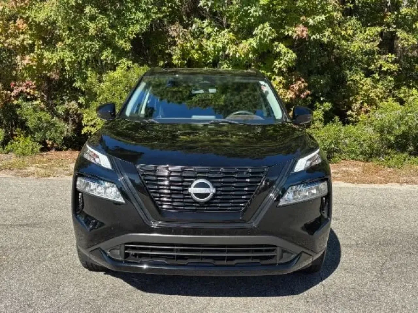 2023 /Charcoal Nissan Rogue SV Intelligent AWD (JN8BT3BB3PW) with an VC-Turbo 1.5L I-3 gasoline direct injection engine, located at 2761 East Hwy 501, Conway, SC, 29526, (843) 331-1151, 33.781528, -78.989883 - Looking for an SUV that excels in both style and function? Meet the 2023 Nissan Rogue SV Intelligent AWD, a perfect solution for families, commuters, and weekend adventurers alike. With its striking Super Black exterior and sophisticated charcoal interior, this vehicle is designed to elevate your da - Photo#4