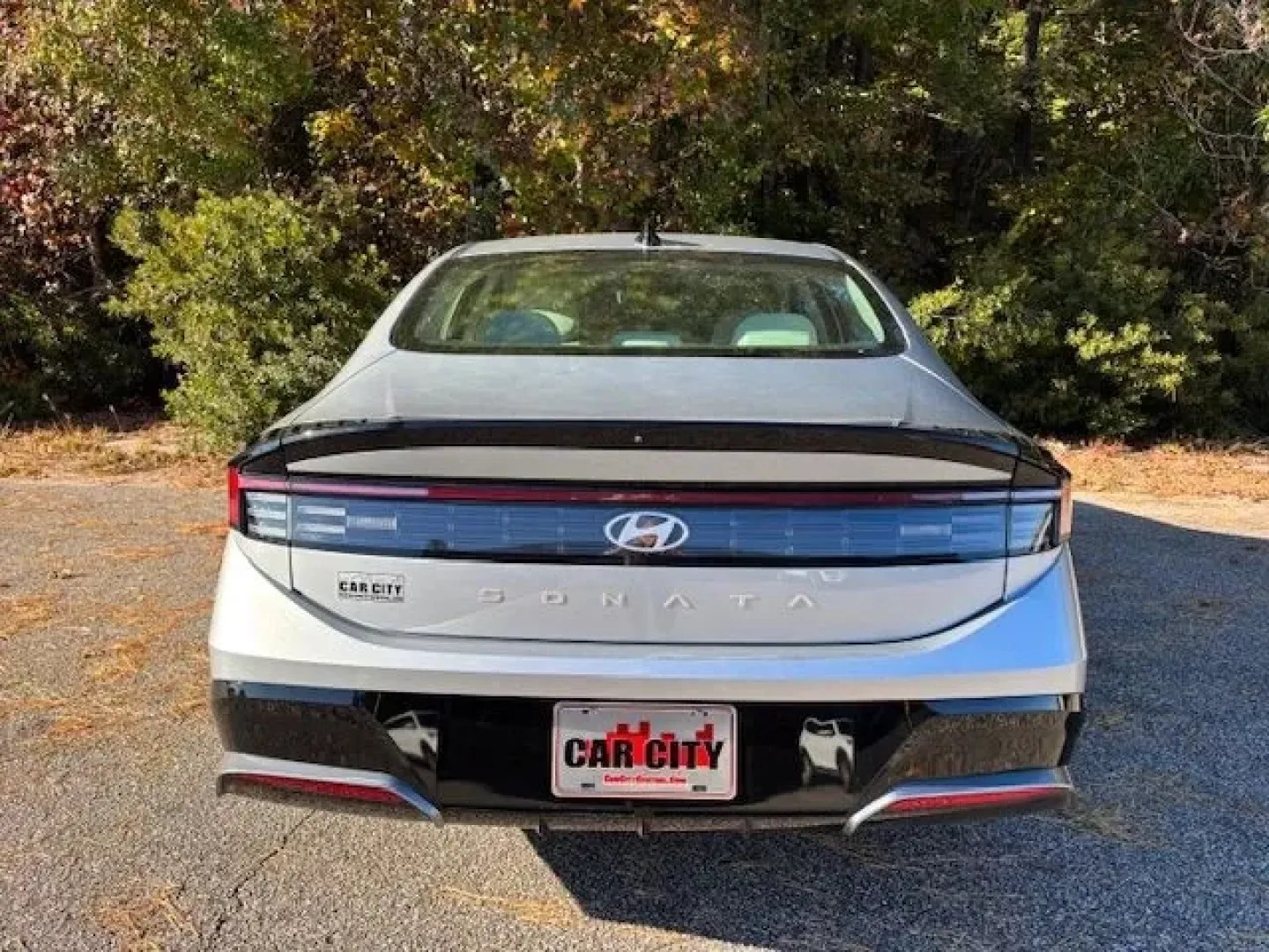 2024 /GREIGE Hyundai Sonata SEL (KMHL64JA9RA) with an Smartstream 2.5L I-4 port/direct injection engine, located at 2761 East Hwy 501, Conway, SC, 29526, (843) 331-1151, 33.781528, -78.989883 - **Experience the Joy of Driving with a 2024 Hyundai Sonata SEL - Your Ideal Commuter Companion!**<br /> <br /> Are you searching for a reliable vehicle that perfectly balances comfort, style, and technology? Look no further than this stunning 2024 Hyundai Sonata SEL, now available at Car City - Conw - Photo#5