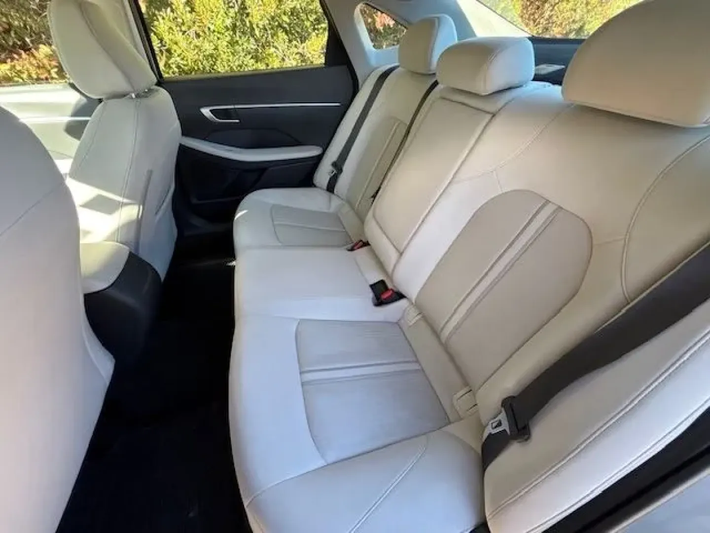 2024 /GREIGE Hyundai Sonata SEL (KMHL64JA9RA) with an Smartstream 2.5L I-4 port/direct injection engine, located at 2761 East Hwy 501, Conway, SC, 29526, (843) 331-1151, 33.781528, -78.989883 - **Experience the Joy of Driving with a 2024 Hyundai Sonata SEL - Your Ideal Commuter Companion!**<br /> <br /> Are you searching for a reliable vehicle that perfectly balances comfort, style, and technology? Look no further than this stunning 2024 Hyundai Sonata SEL, now available at Car City - Conw - Photo#11