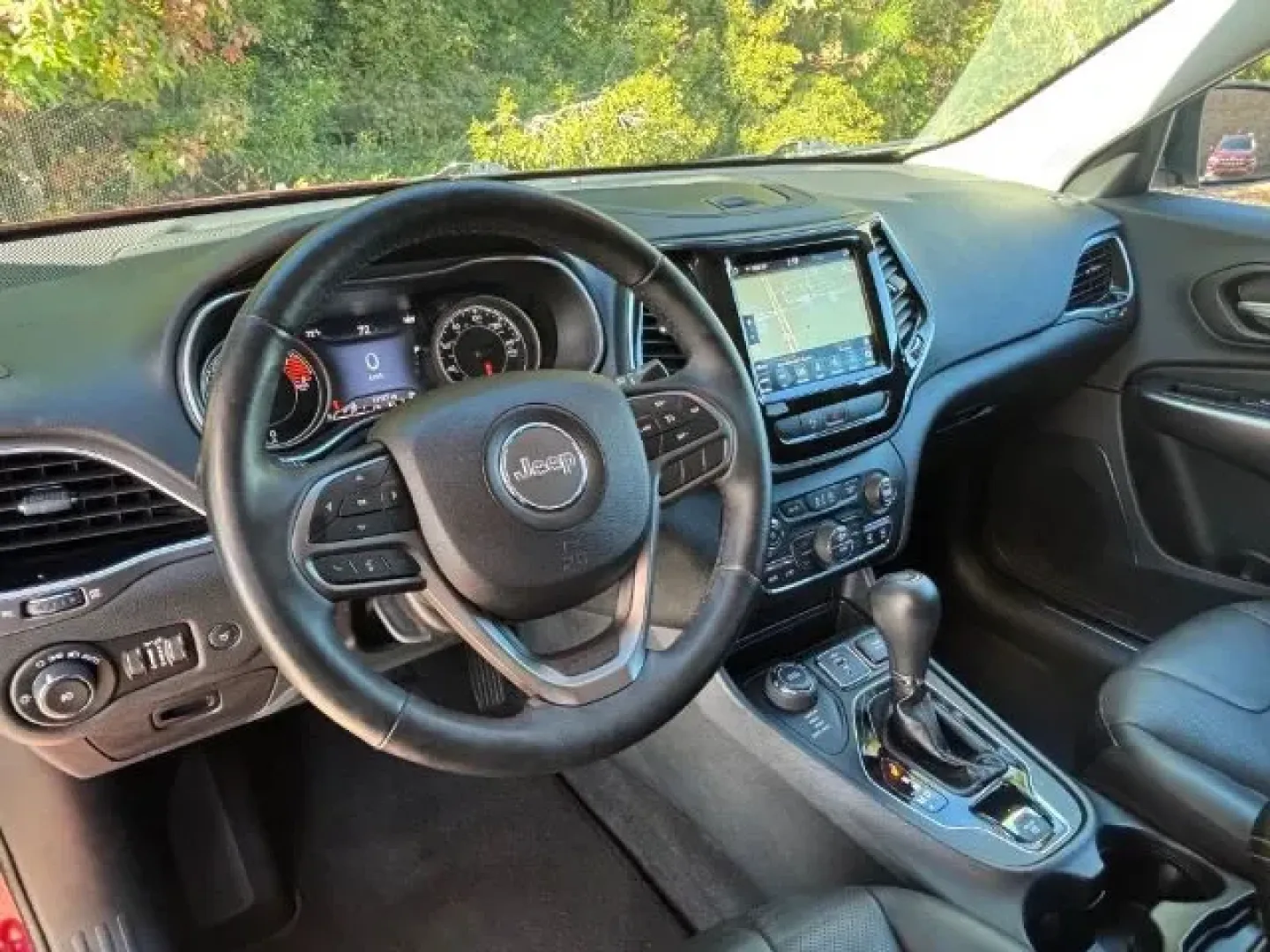 2019 /Black Jeep Cherokee Limited 4x4 (1C4PJMDX2KD) with an Other engine, located at 2761 East Hwy 501, Conway, SC, 29526, (843) 331-1151, 33.781528, -78.989883 - **Discover Your Next Adventure with the 2019 Jeep Cherokee Limited 4x4 at Car City - Conway! Perfect for Every Lifestyle!**<br /> <br /> Are you on the lookout for a versatile vehicle that can effortlessly adapt to your lifestyle? Whether you're a growing family needing extra space, a commuter seeki - Photo#9