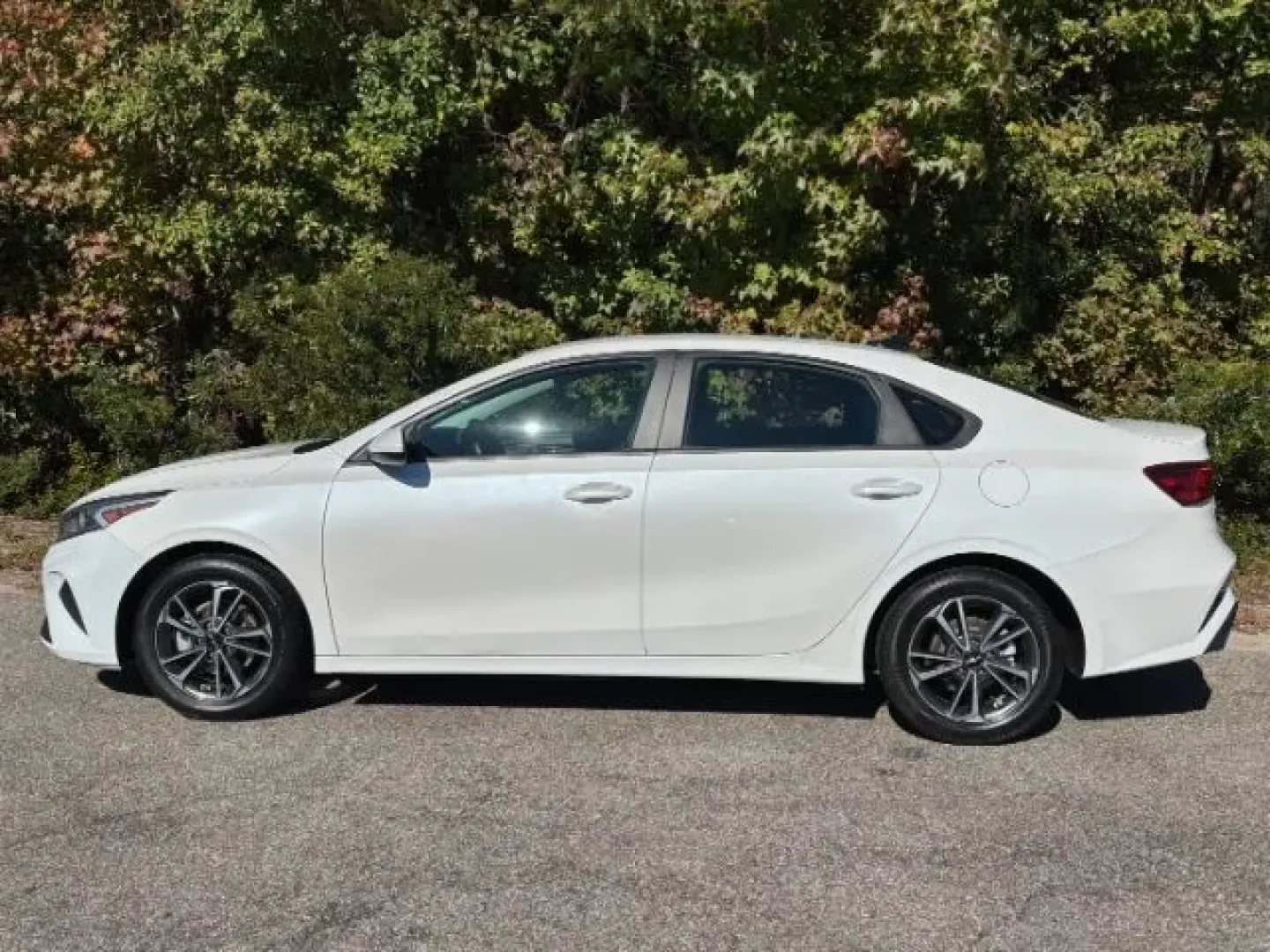 2023 /Black Kia Forte LXS (3KPF24AD4PE) with an 2L I-4 DOHC engine, located at 2761 East Hwy 501, Conway, SC, 29526, (843) 331-1151, 33.781528, -78.989883 - **Elevate Your Daily Drive with a 2023 Kia Forte LXS Perfect for Every Journey!**<br /> <br /> Are you searching for an affordable and stylish sedan that meets your daily needs? Look no further! This 2023 Kia Forte LXS, available at Car City - Conway, is the perfect blend of comfort, technology, an - Photo#2