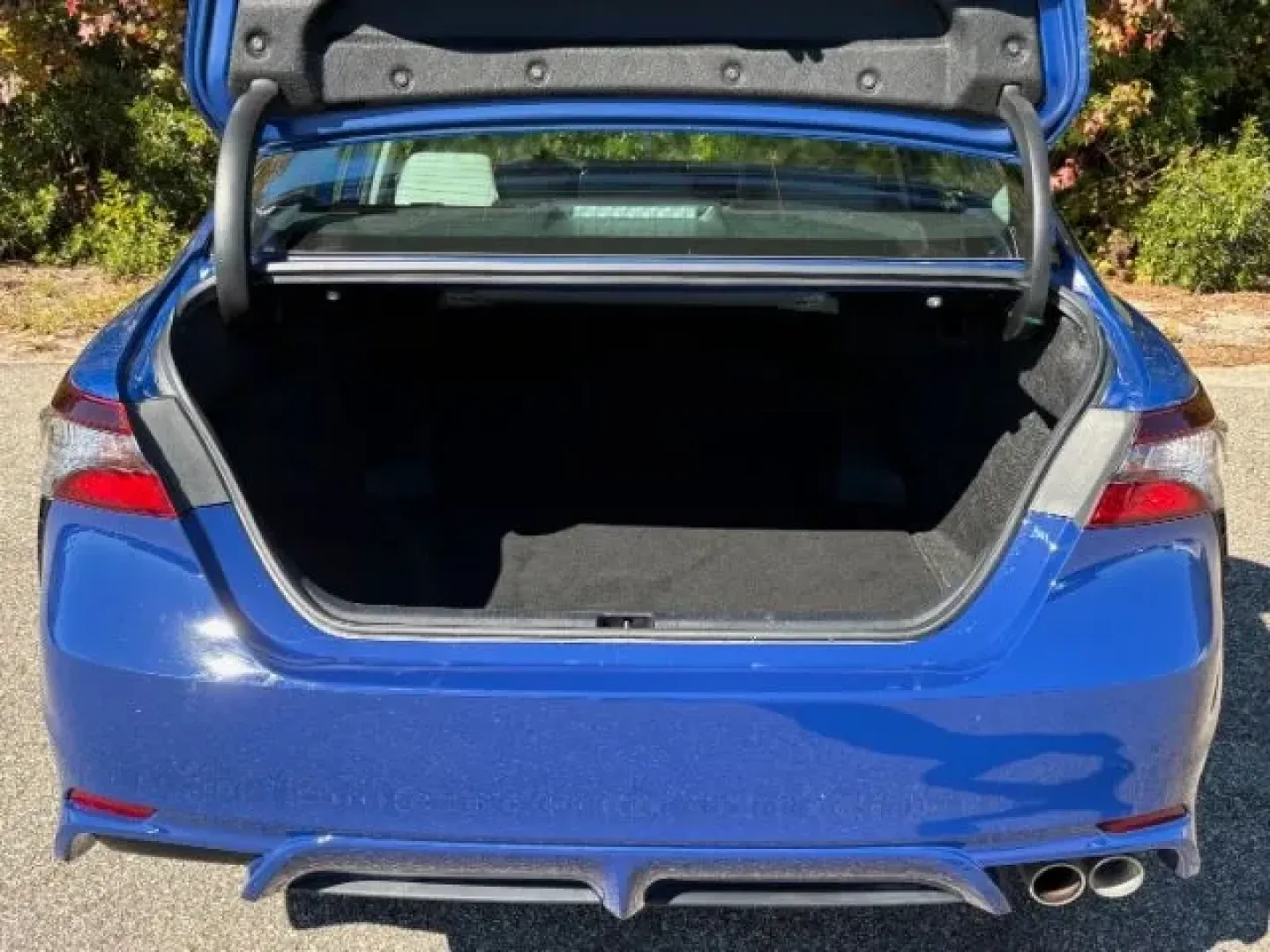 2024 /Ash Toyota Camry SE (4T1T11AK4RU) with an 2.5L I-4 port/direct injection engine, located at 2761 East Hwy 501, Conway, SC, 29526, (843) 331-1151, 33.781528, -78.989883 - **Discover the Perfect Blend of Comfort and Style with the 2024 Toyota Camry SE at Car City - Conway!**<br /> <br /> Are you searching for the ultimate sedan that effortlessly combines style, performance, and comfort? Imagine cruising through the charming streets of Conway, SC, in a sleek Reservoir - Photo#13