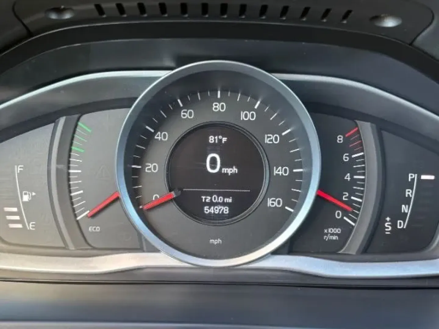 2018 /BLACK LEATHER Volvo S60 T5 Dynamic (YV140MTL0J2) with an Drive-E 2L I-4 gasoline direct injection engine, located at 2761 East Hwy 501, Conway, SC, 29526, (843) 331-1151, 33.781528, -78.989883 - **Discover the Perfect Blend of Luxury and Affordability with This 2018 Volvo S60 at Car City - Conway!**<br /> <br /> Are you on the lookout for a sophisticated sedan that effortlessly combines stylish design, cutting-edge technology, and exceptional performance? Look no further! This 2018 Volvo S6 - Photo#6