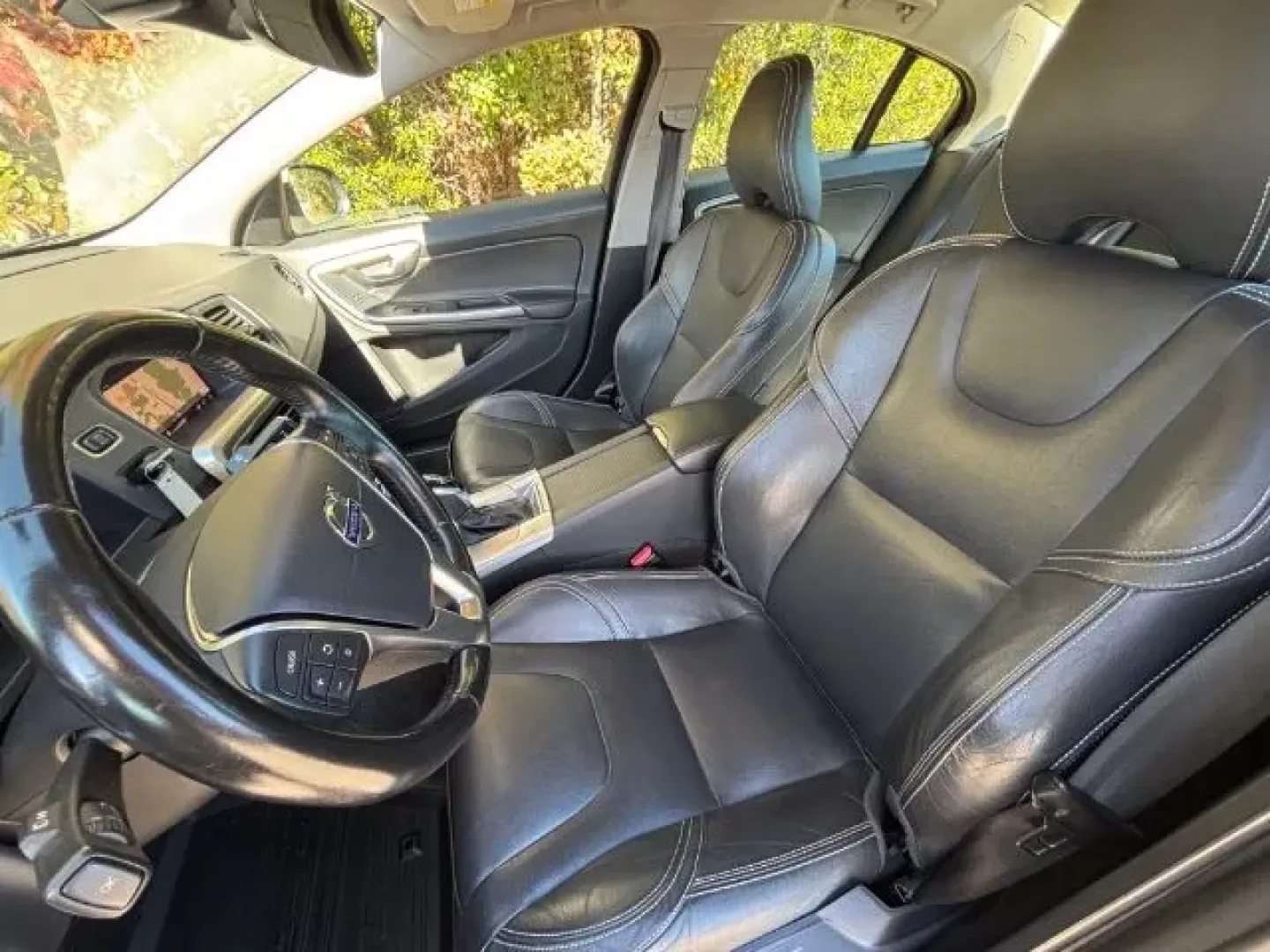 2018 /BLACK LEATHER Volvo S60 T5 Dynamic (YV140MTL0J2) with an Drive-E 2L I-4 gasoline direct injection engine, located at 2761 East Hwy 501, Conway, SC, 29526, (843) 331-1151, 33.781528, -78.989883 - **Discover the Perfect Blend of Luxury and Affordability with This 2018 Volvo S60 at Car City - Conway!**<br /> <br /> Are you on the lookout for a sophisticated sedan that effortlessly combines stylish design, cutting-edge technology, and exceptional performance? Look no further! This 2018 Volvo S6 - Photo#11